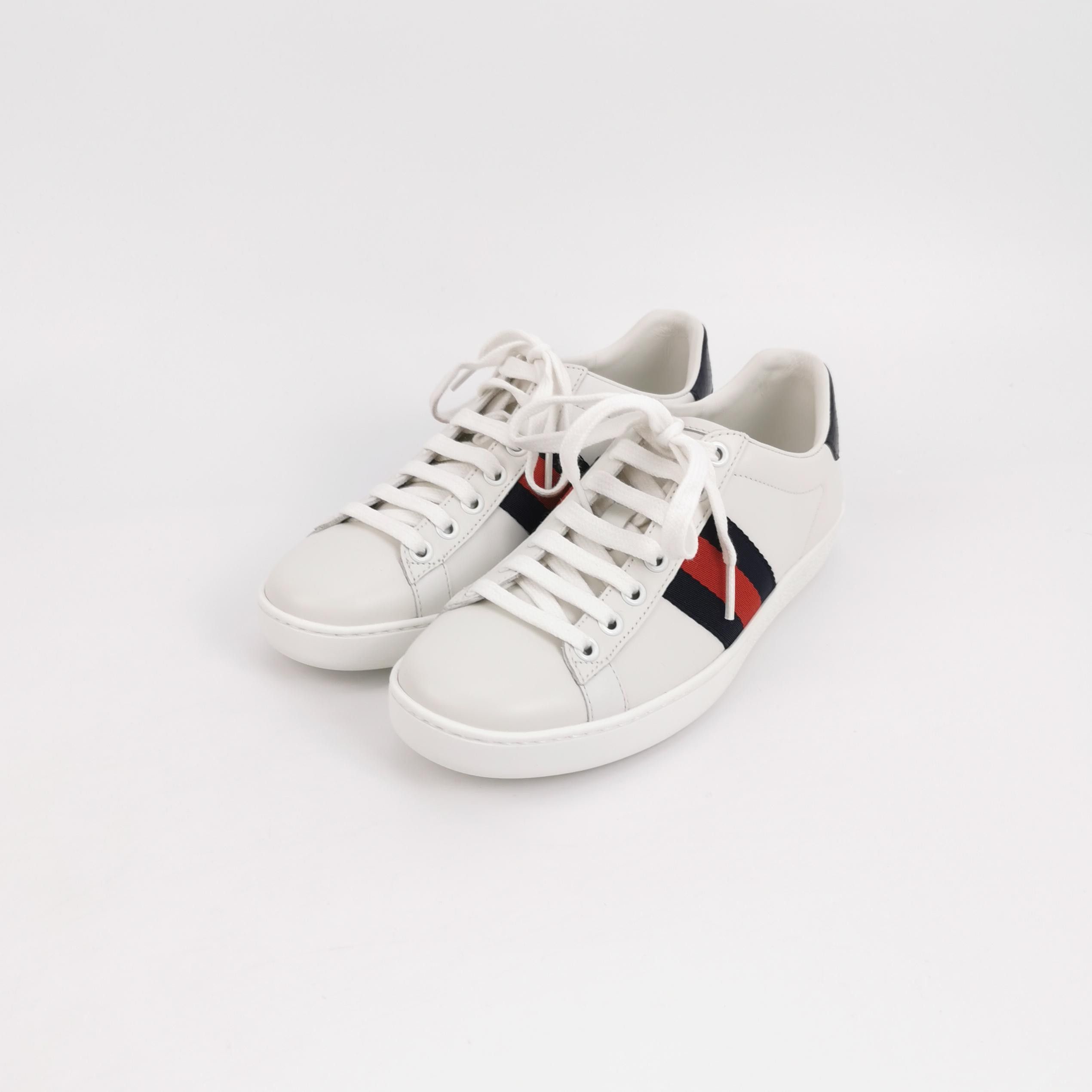 Gucci Gucci Women 5 Lowtop Sneakers Size US 5 / IT 35 - 2 Thumbnail