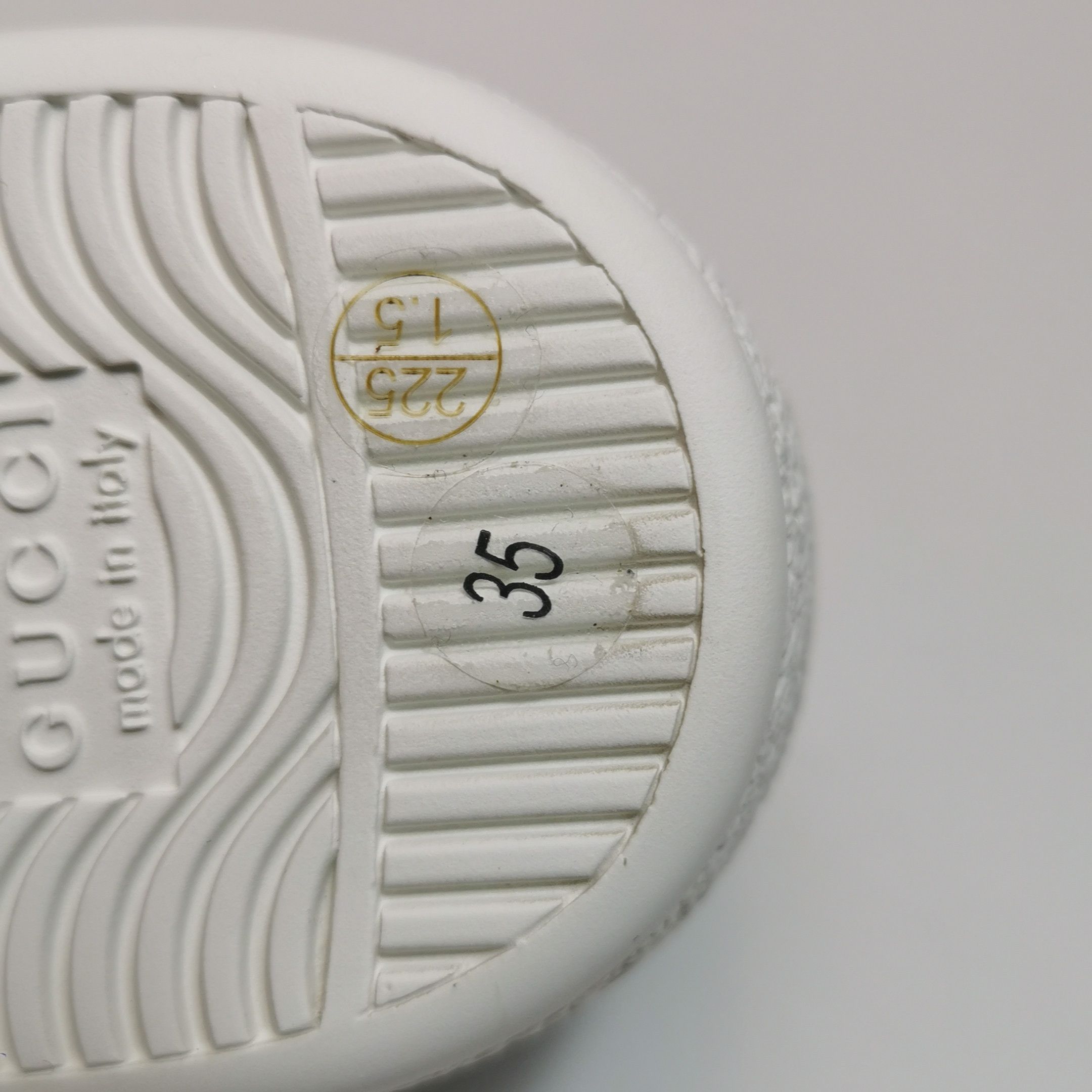 Gucci Gucci Women 5 Lowtop Sneakers Size US 5 / IT 35 - 8 Thumbnail