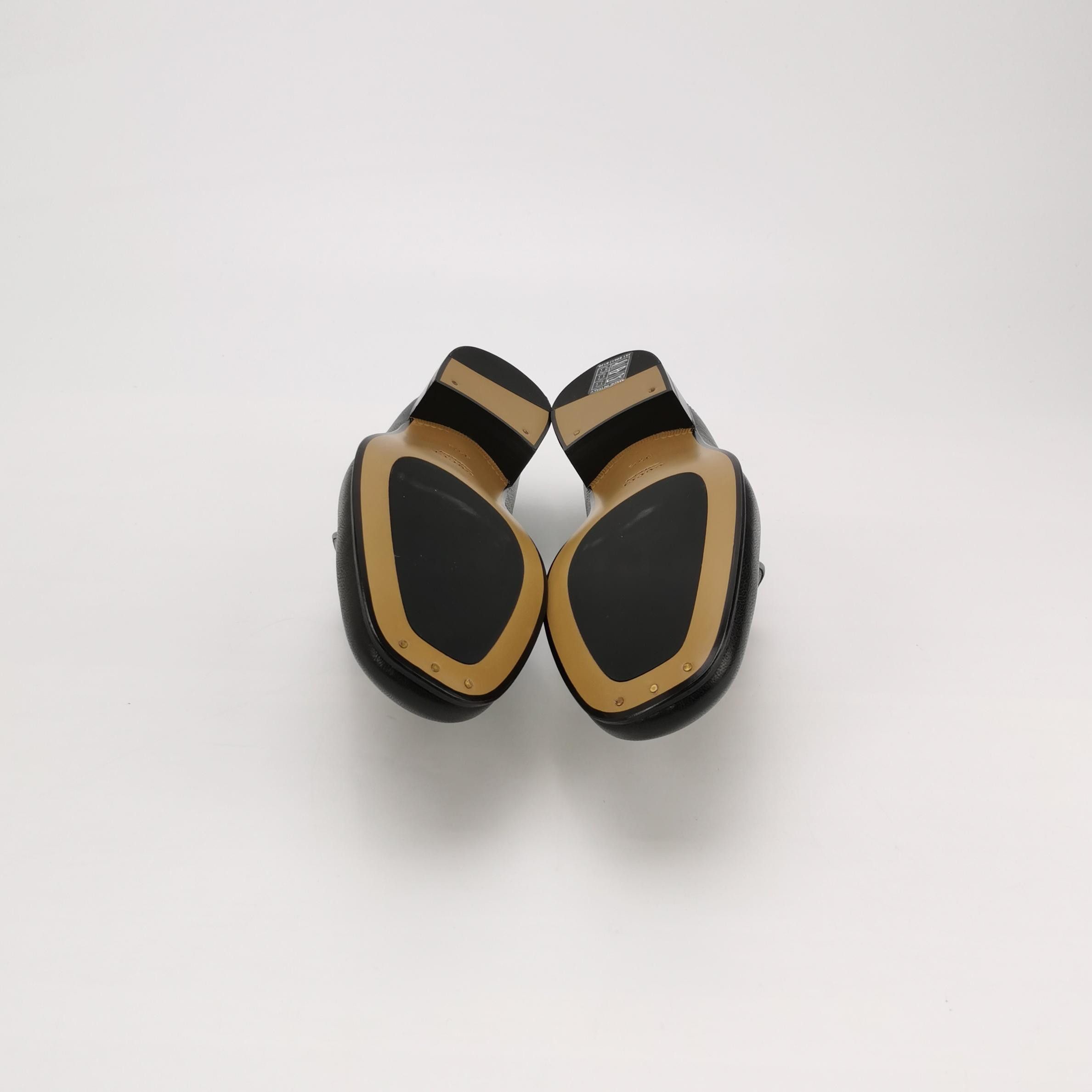 Gucci Gucci Women 5-5 Flats Size US 5.5 / IT 35.5 - 5 Thumbnail