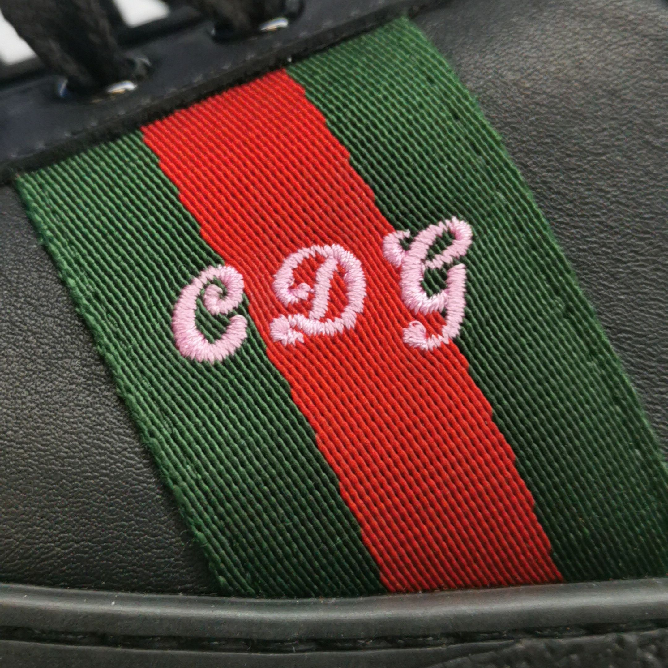 Gucci Gucci Women 7 Lowtop Sneakers Size US 7 / IT 37 - 12 Thumbnail