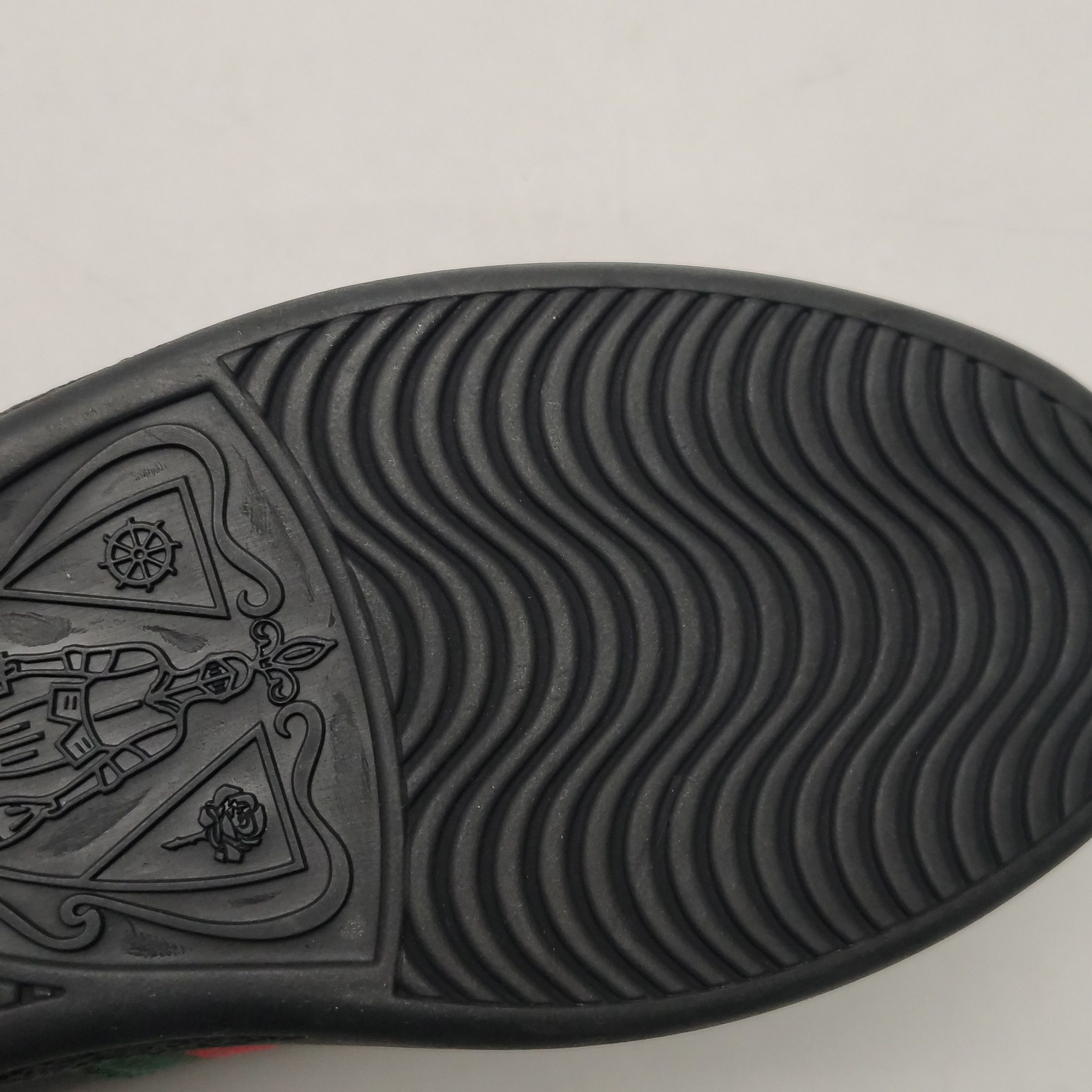 Gucci Gucci Women 7 Lowtop Sneakers Size US 7 / IT 37 - 9 Thumbnail