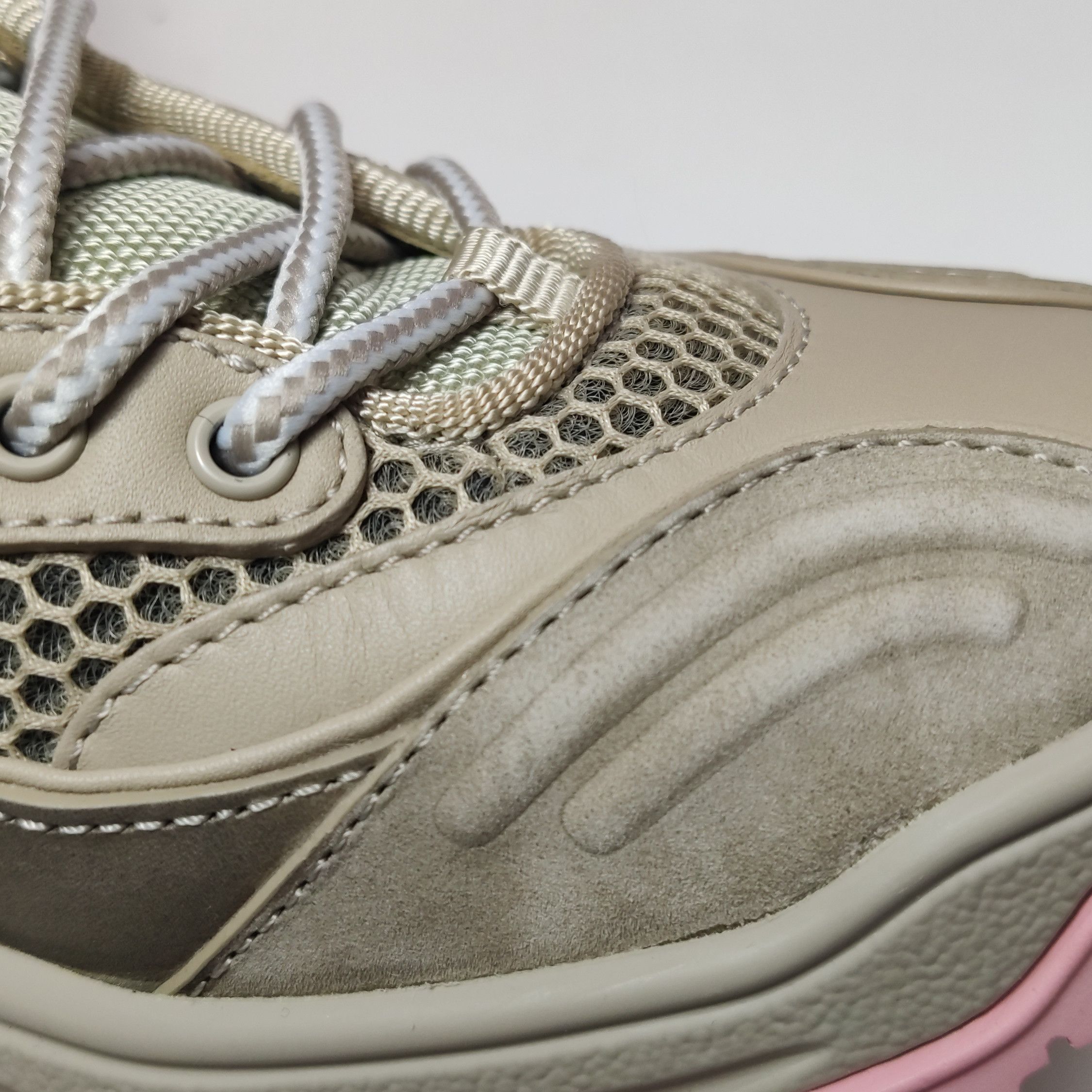 Gucci Gucci Women 6 Lowtop Sneakers Size US 6 / IT 36 - 7 Thumbnail