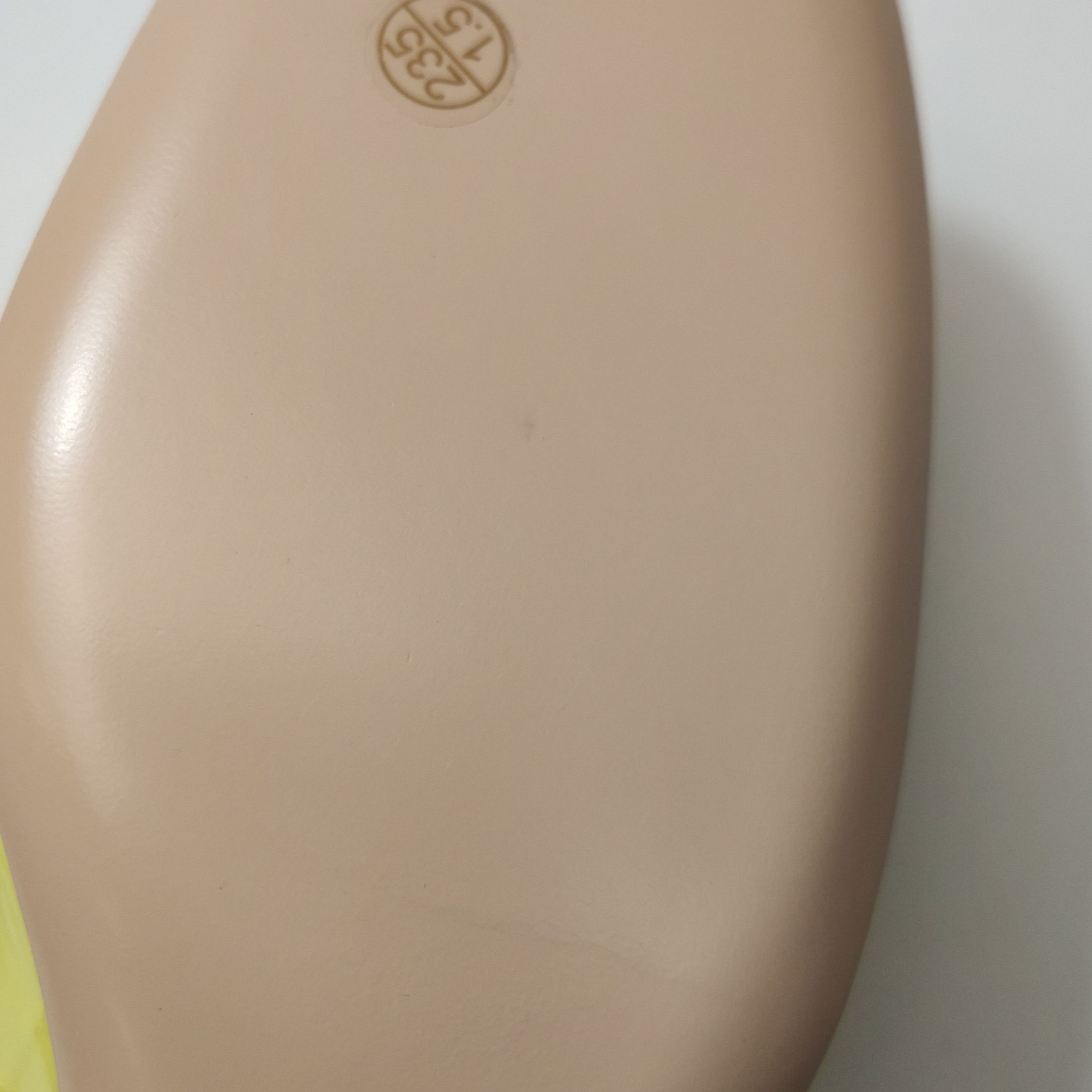 Gucci Gucci Women 6-5 Flats Size US 6.5 / IT 36.5 - 9 Thumbnail