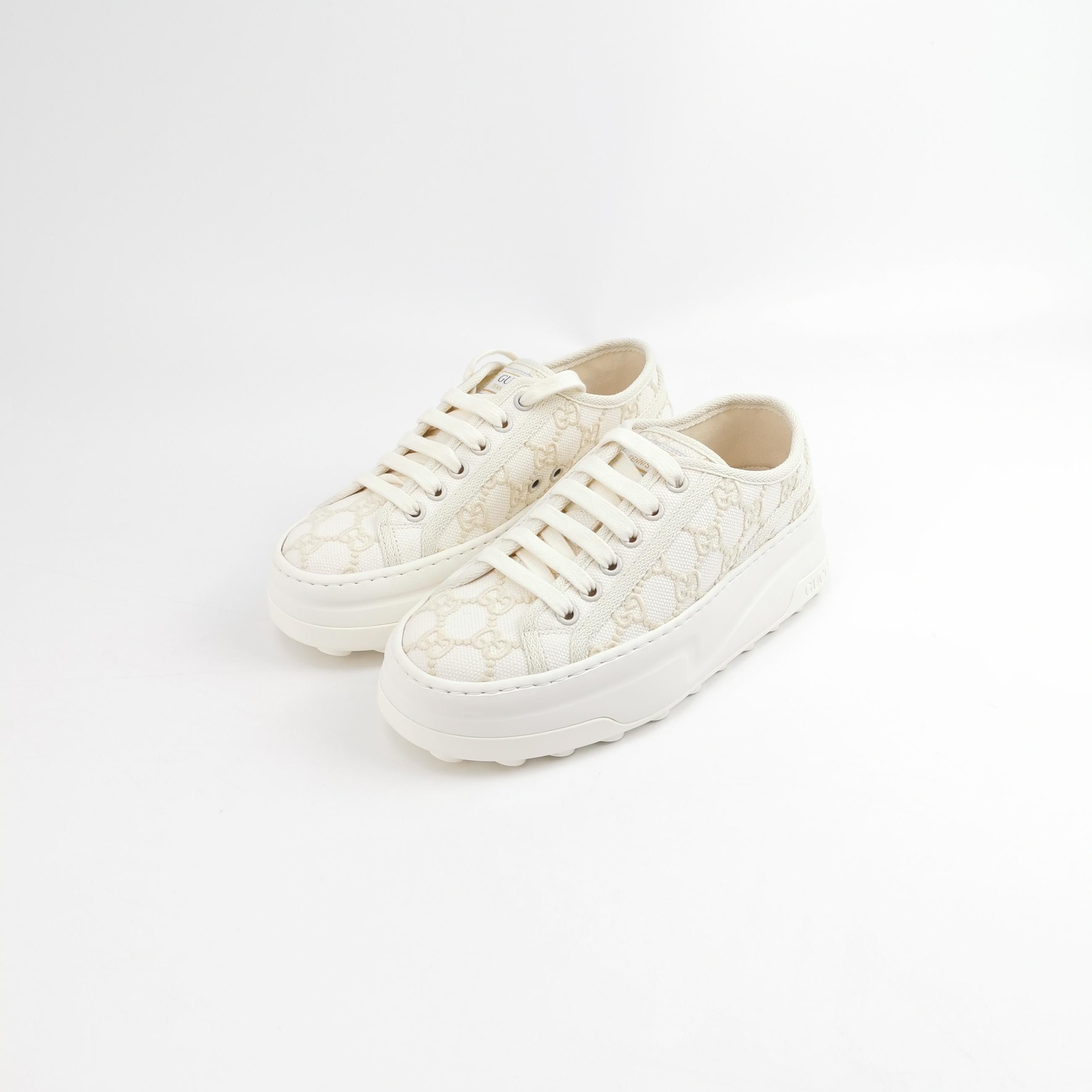 Gucci Gucci Women it_34 Lowtop Sneakers Size US 4 / IT 34 - 2 Thumbnail