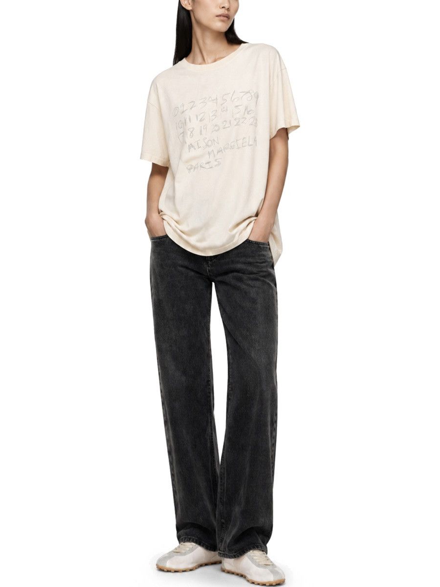 Maison Margiela MAISON MARGIELA T-SHIRT CON STAMPA - BEIGE Size L / US 10 / IT 46 - 2 Thumbnail