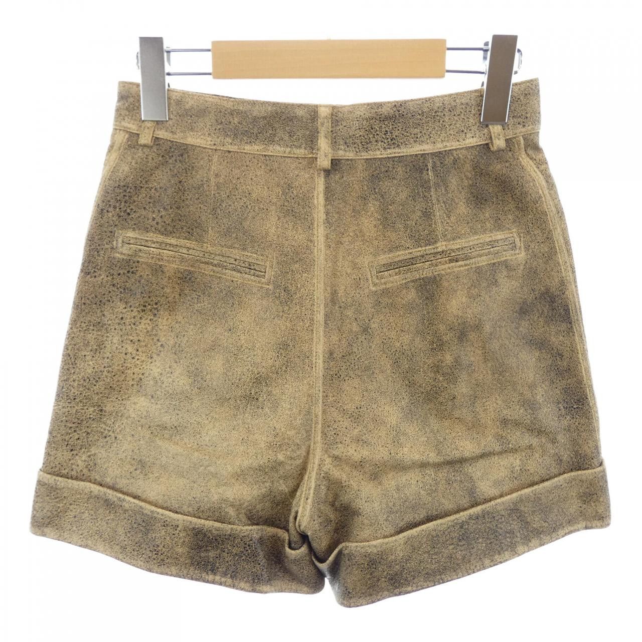 Chanel Chanel Chanel Shorts Textile Shorts P55576C00323 DUTY FREE for USA Size ONE SIZE - 2 Thumbnail