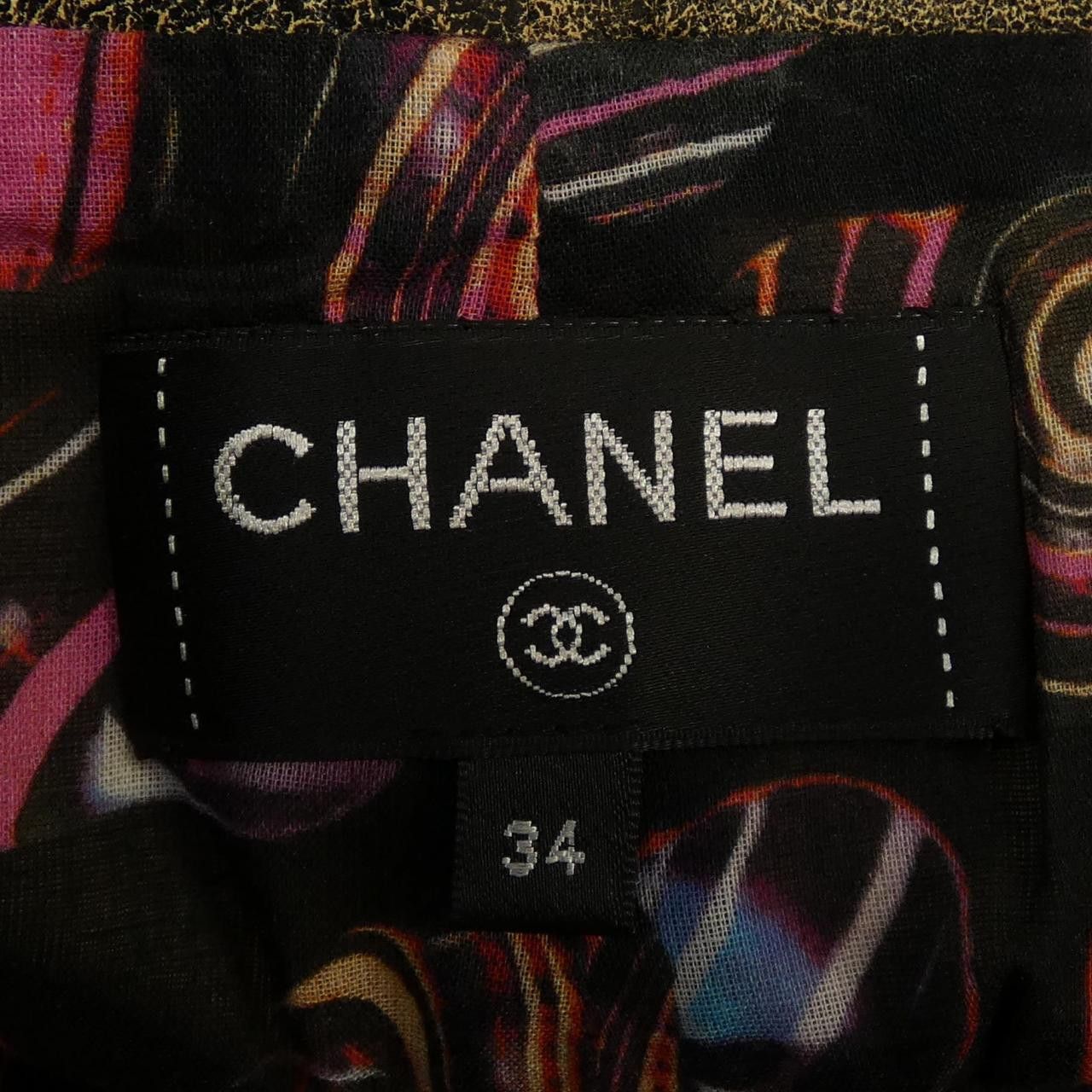 Chanel Chanel Chanel Shorts Textile Shorts P55576C00323 DUTY FREE for USA Size ONE SIZE - 5 Thumbnail