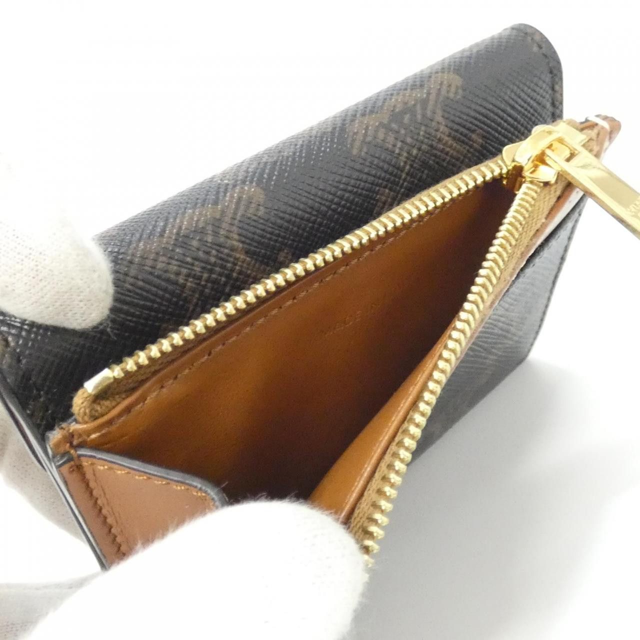 Celine Celine Celine Triomphe Canvas Wallet Textile Short Wallet 10I652DS3 DUTY FREE for USA Size ONE SIZE - 8 Thumbnail