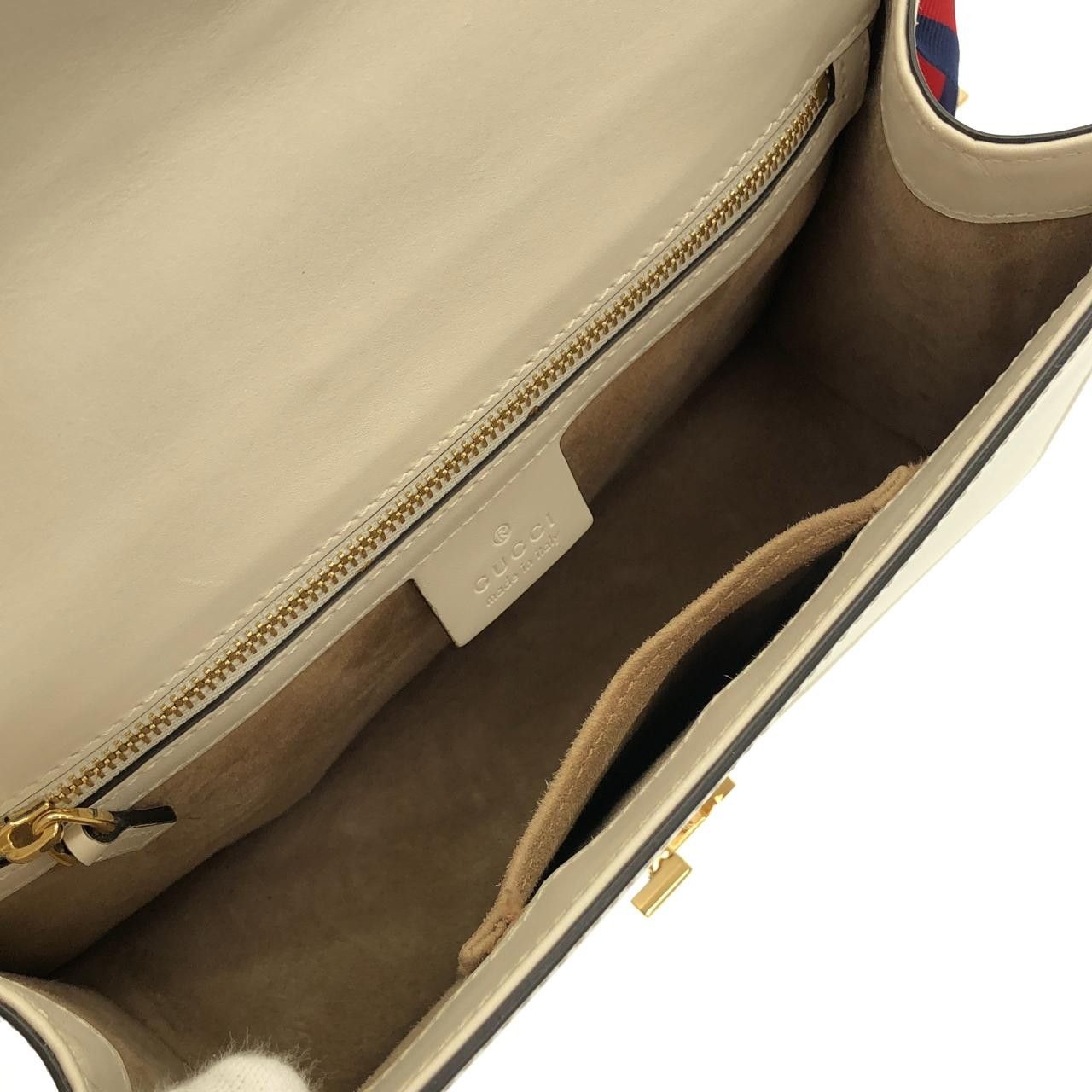 Gucci Gucci Gucci SYLVIE Leather Shoulder Bag Leather Shoulder Bag 421882 CVLEG DUTY FREE for USA Size ONE SIZE - 6 Thumbnail