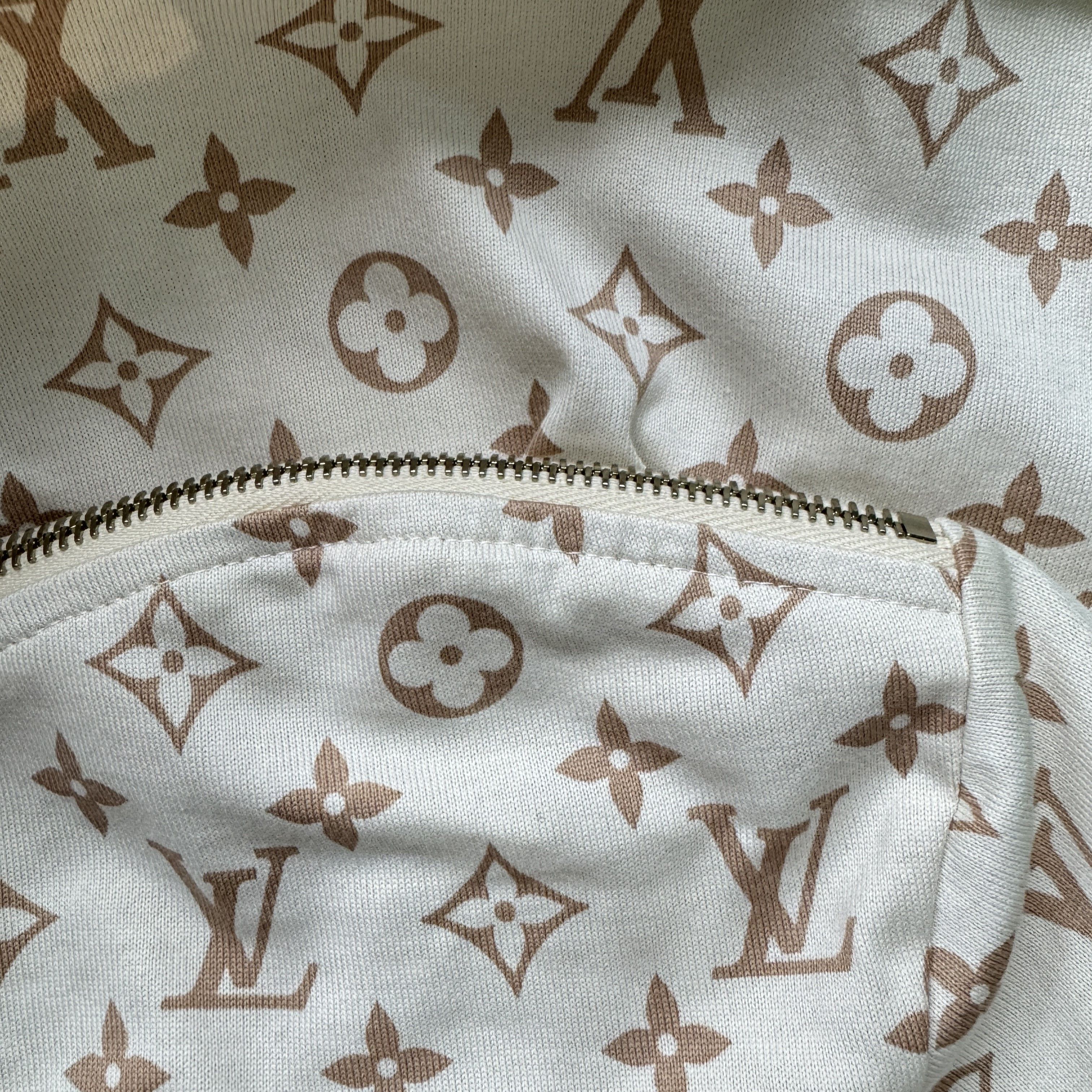 Louis Vuitton Monogram Zipper Tee in Beige Size US S / EU 44-46 / 1 - 9 Thumbnail