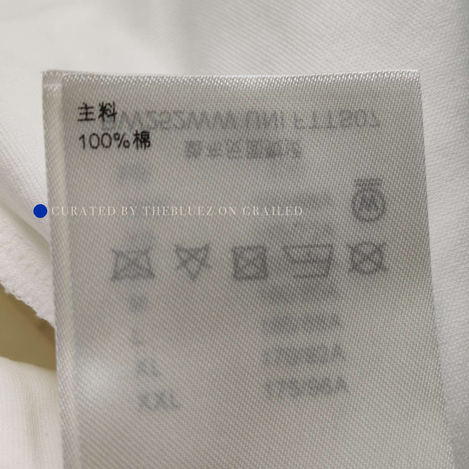 Louis Vuitton Logo Print T-Shirt in White, Size S Size US S / EU 44-46 / 1 - 9 Thumbnail
