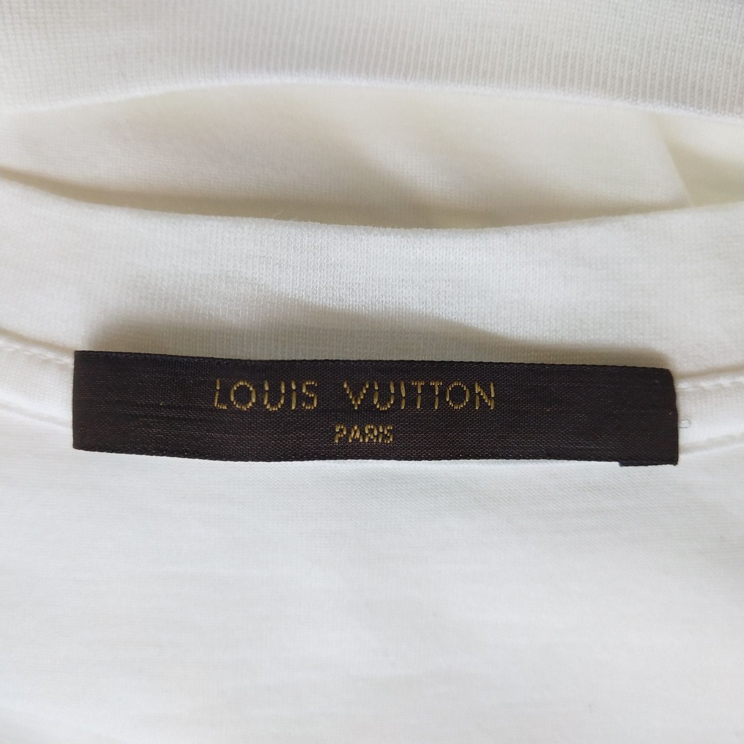 Louis Vuitton Rhino Pocket Tee in White - Size XS Size US XS / EU 42 / 0 - 4 Thumbnail