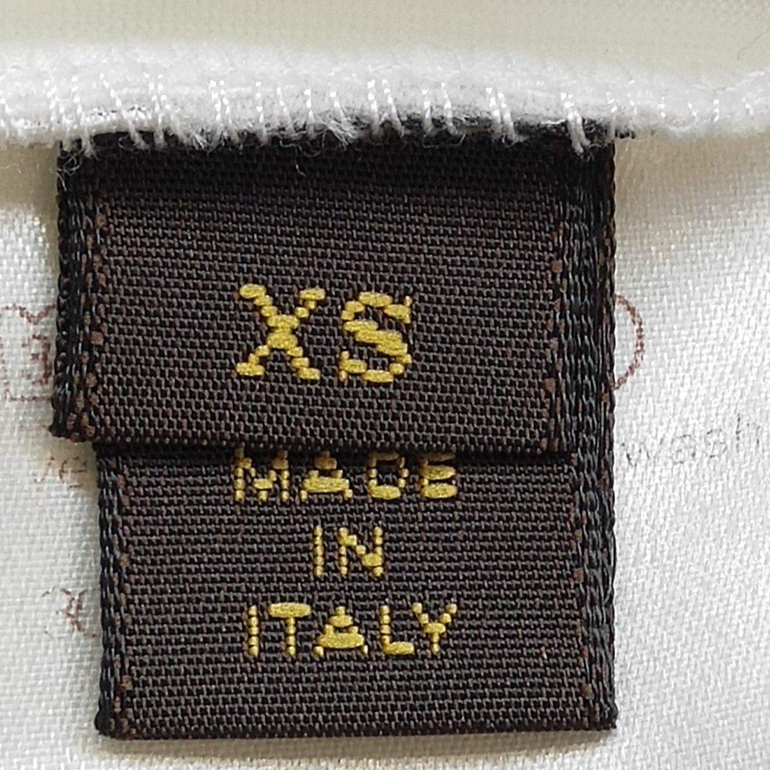 Louis Vuitton Rhino Pocket Tee in White - Size XS Size US XS / EU 42 / 0 - 5 Thumbnail