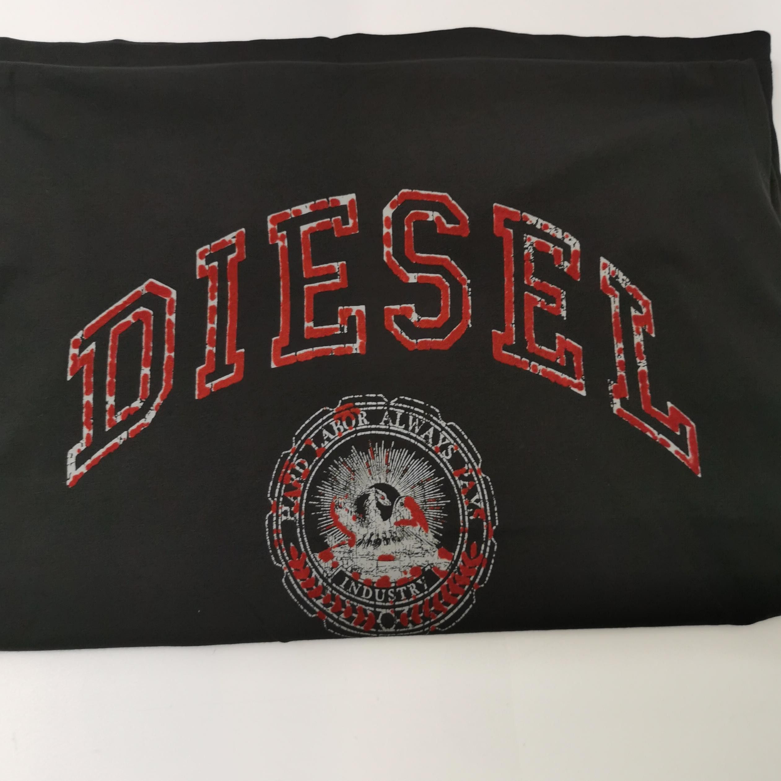 Diesel Graphic Print Black T-Shirt in Size S Size US S / EU 44-46 / 1 - 3 Thumbnail