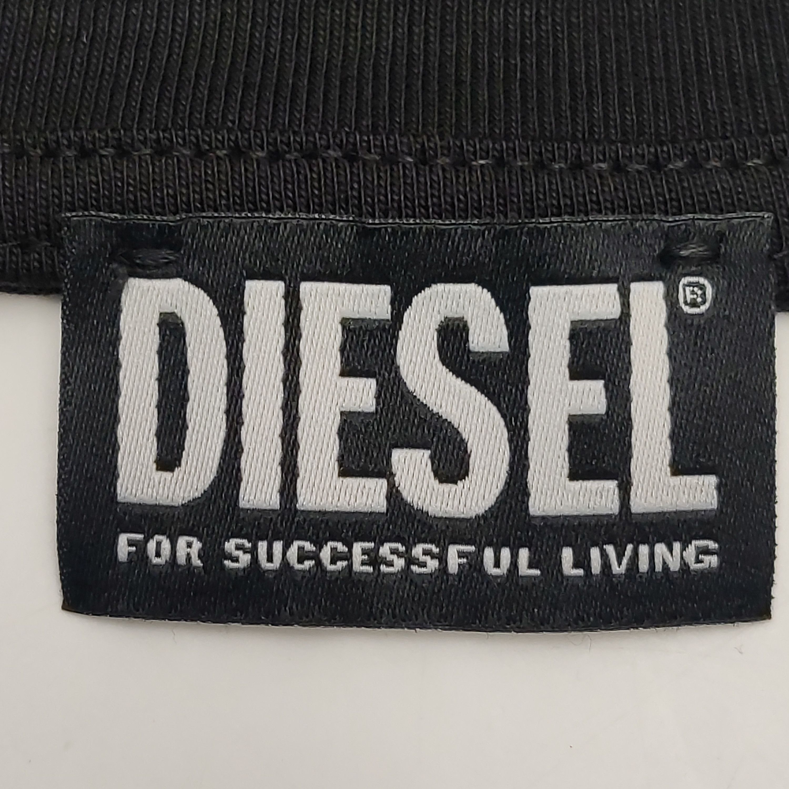 Diesel Graphic Print Black T-Shirt in Size S Size US S / EU 44-46 / 1 - 4 Thumbnail