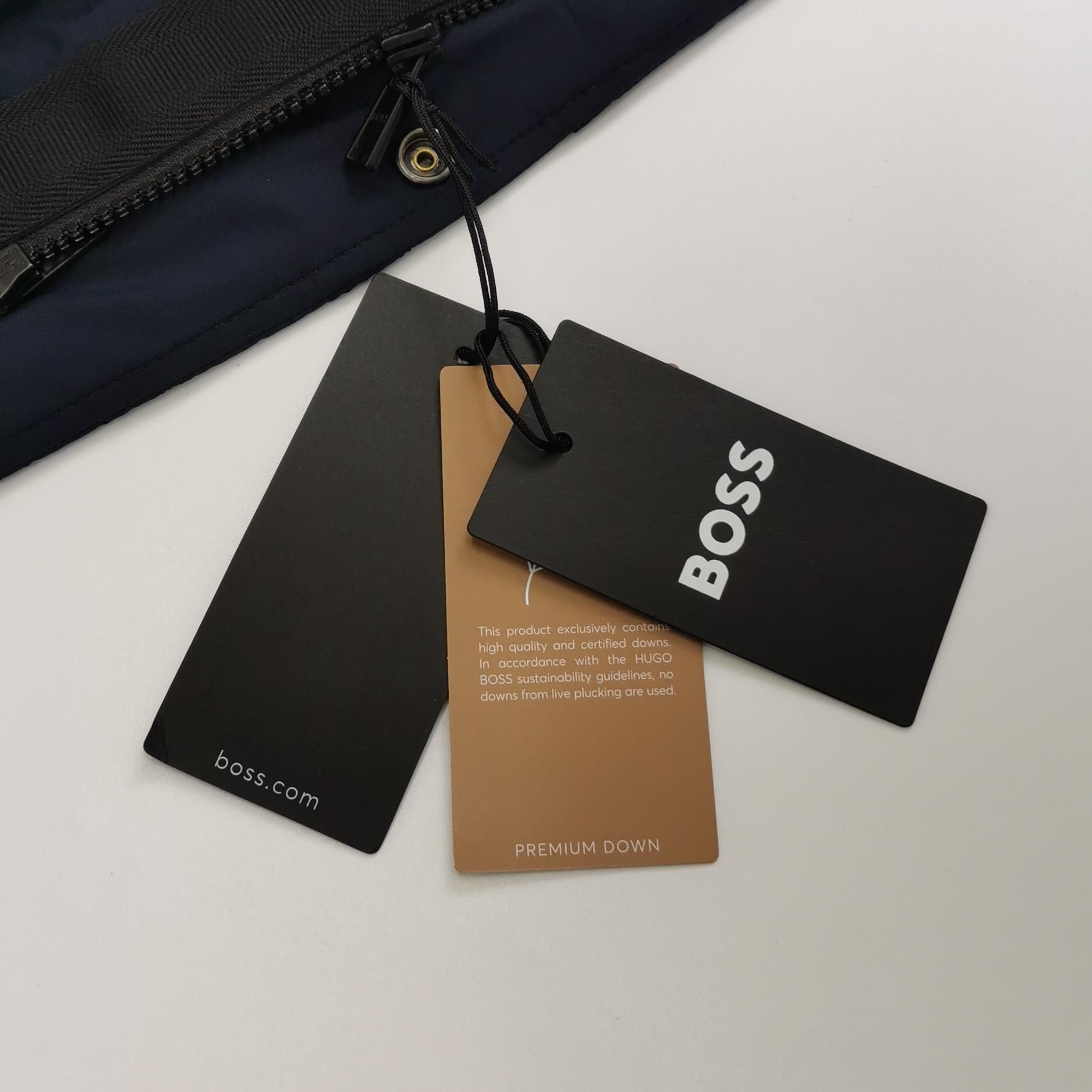 Hugo Boss Navy Hooded Puffer Jacket in Size L Size US L / EU 52-54 / 3 - 4 Thumbnail