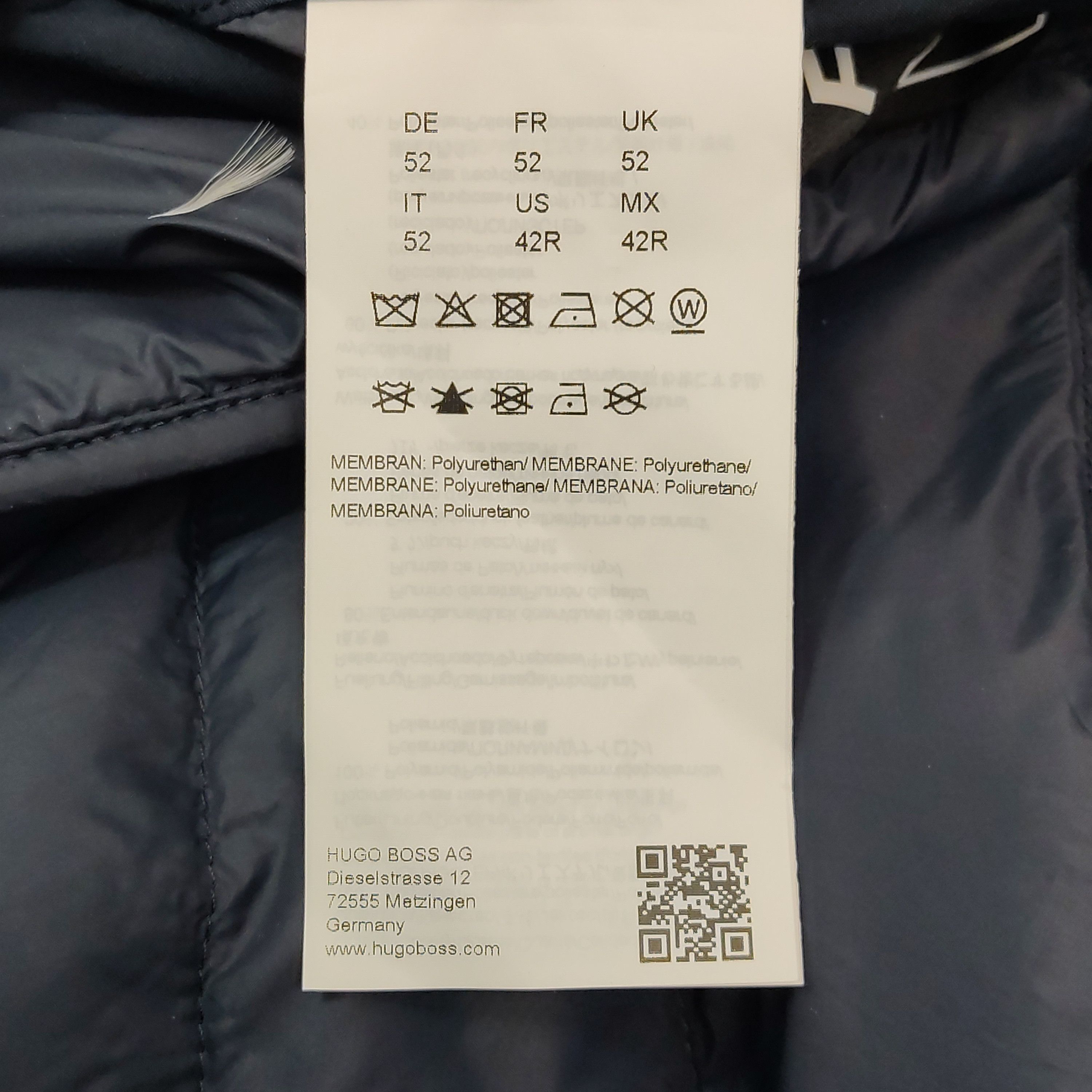 Hugo Boss Navy Hooded Puffer Jacket in Size L Size US L / EU 52-54 / 3 - 6 Thumbnail