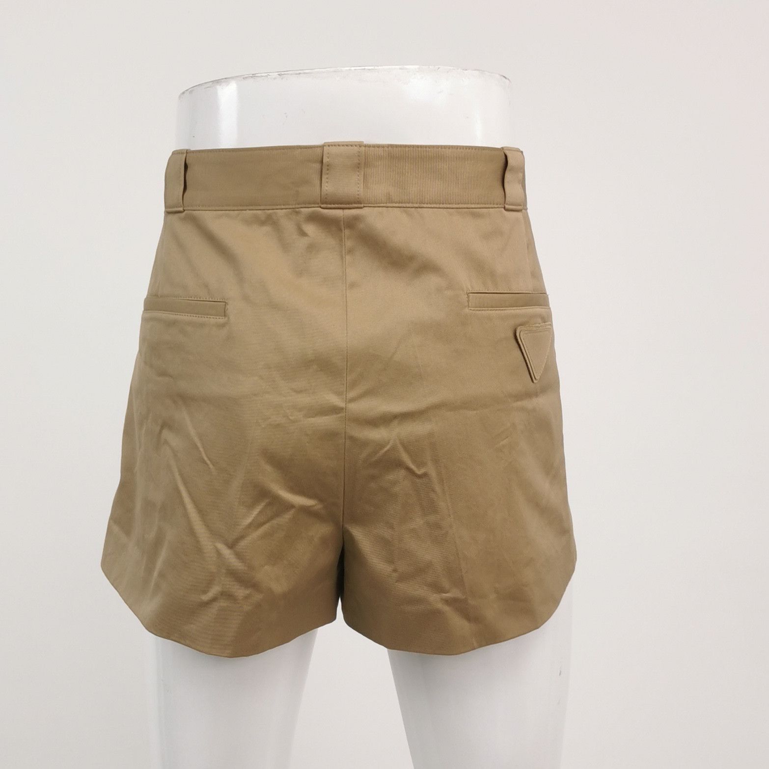 Prada Beige Cotton Shorts in Size 36 Size US 36 / EU 52 - 2 Thumbnail
