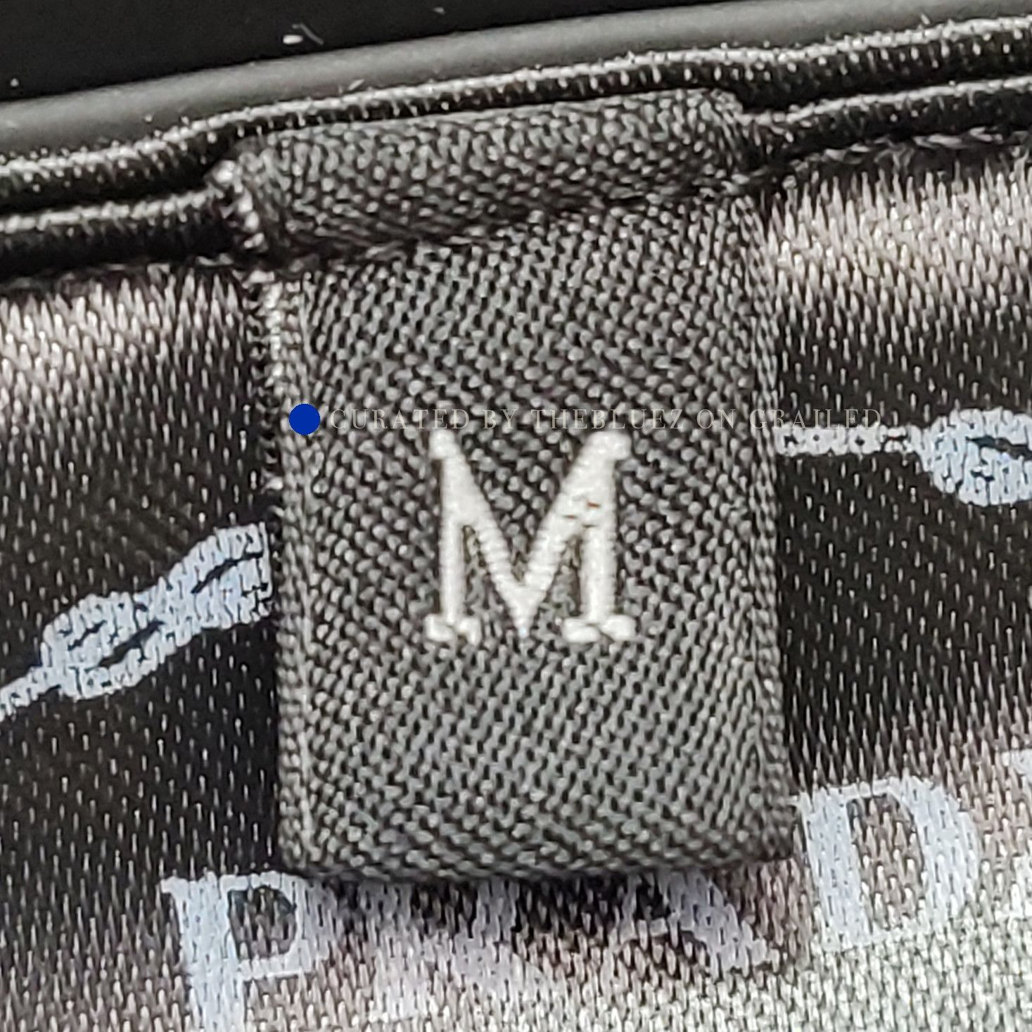 Prada Black Hooded Pullover with Logo Size US M / EU 48-50 / 2 - 7 Thumbnail