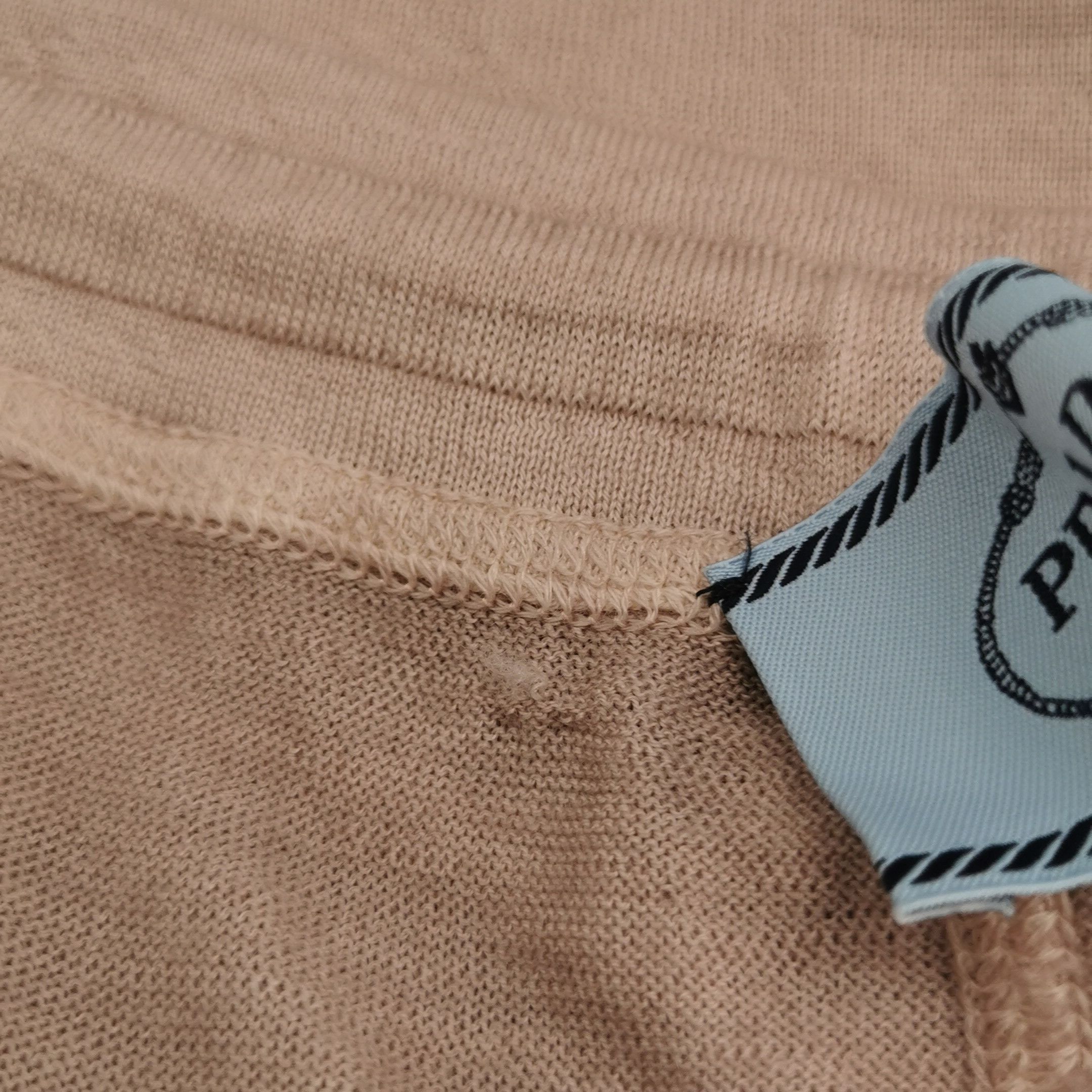 Prada Cashmere Logo Joggers in Beige Size US 26 / EU 42 - 9 Thumbnail