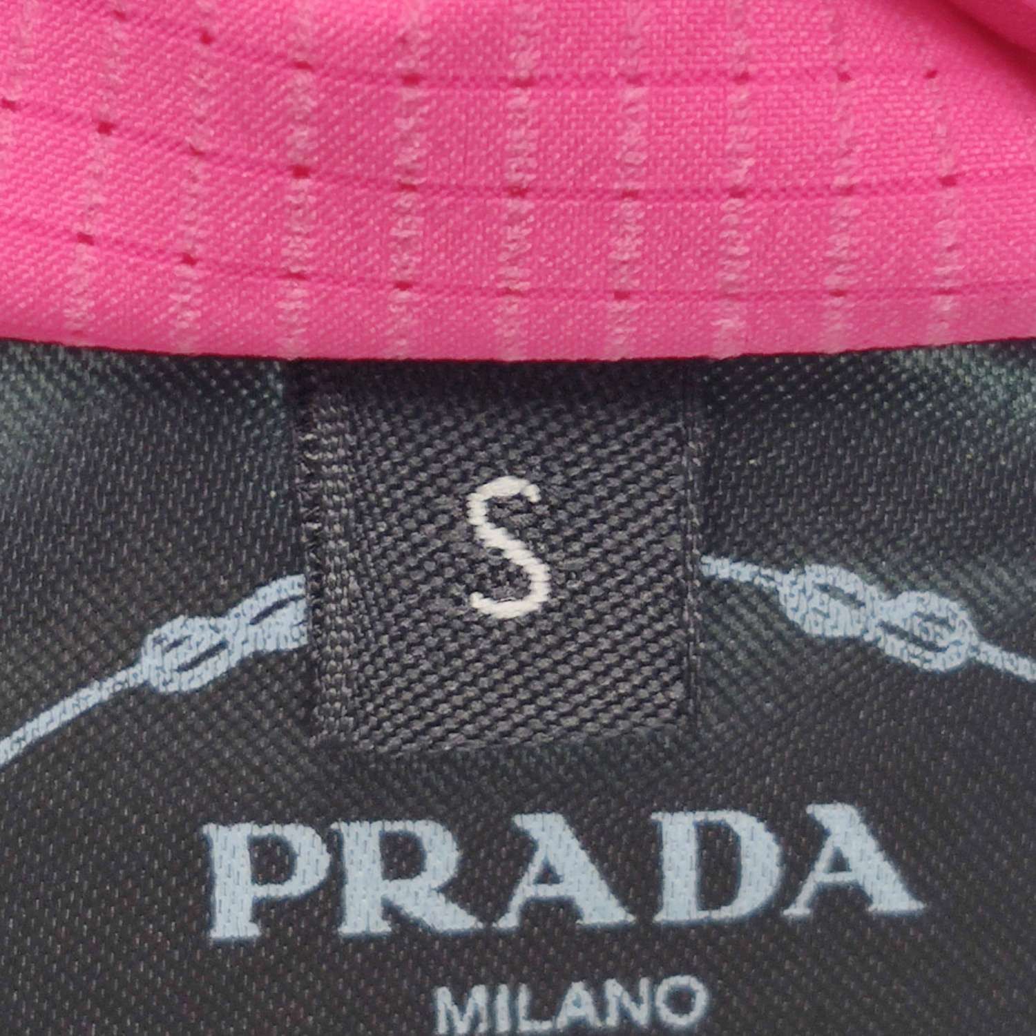 Prada Pink Zip Vest in Size S Size US S / EU 44-46 / 1 - 6 Thumbnail