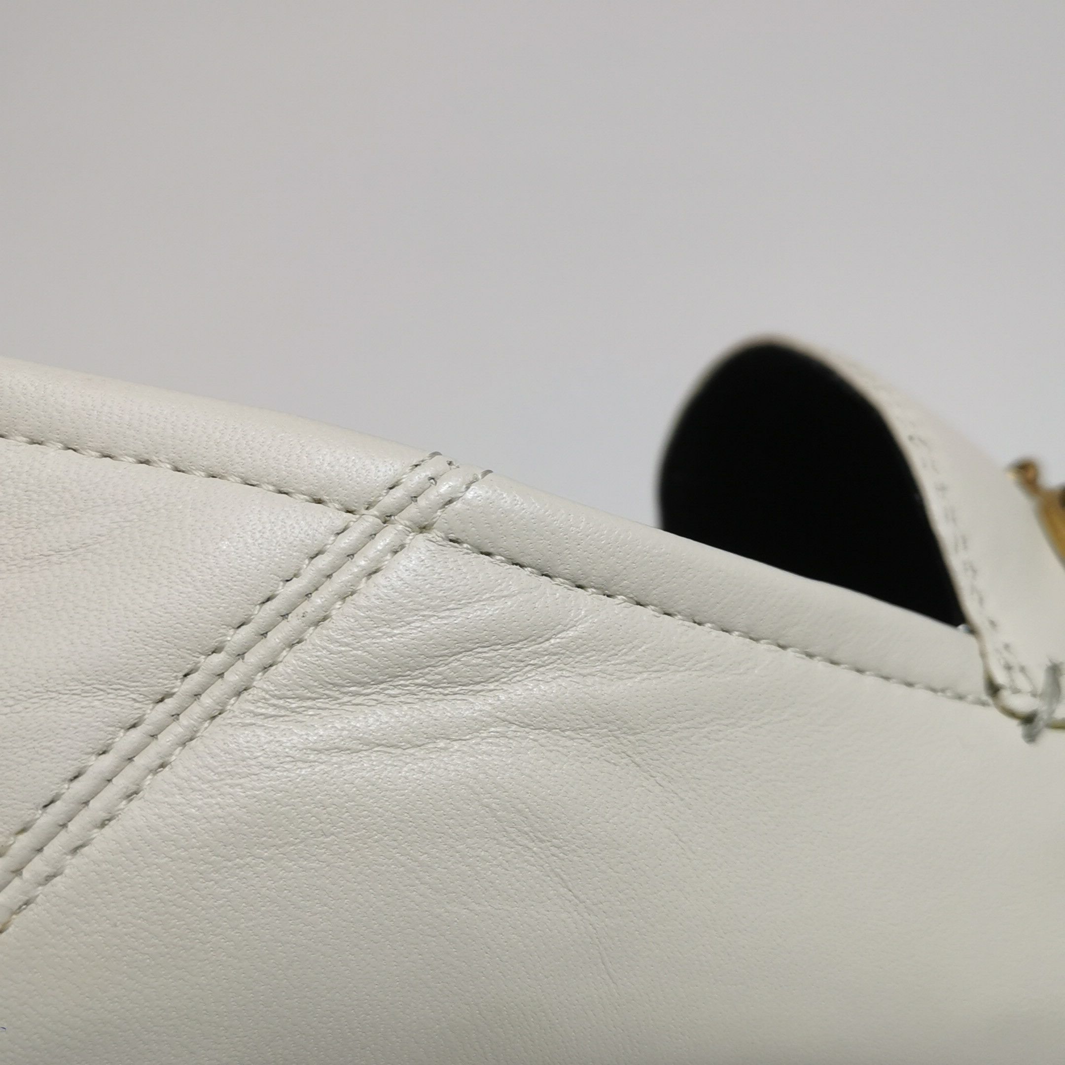 Gucci Gucci Women 5-5 Flats Size US 5.5 / IT 35.5 - 14 Thumbnail