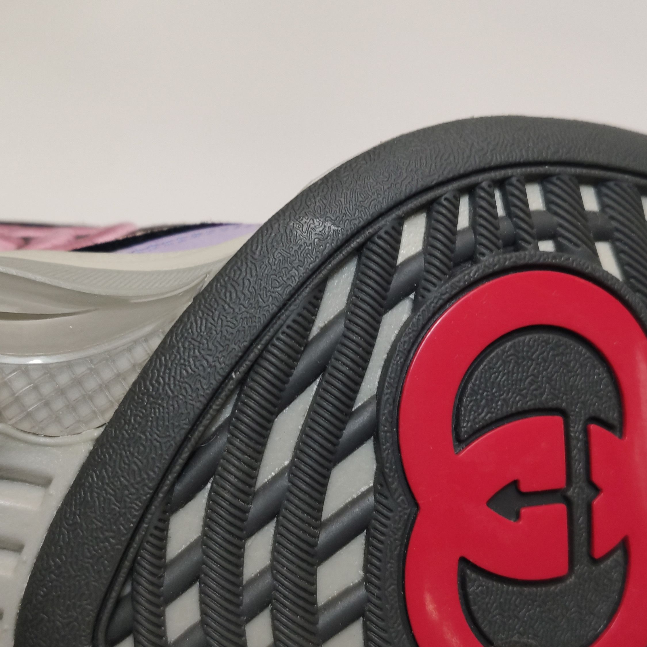 Gucci Gucci Women 6-5 Lowtop Sneakers Size US 6.5 / IT 36.5 - 9 Thumbnail