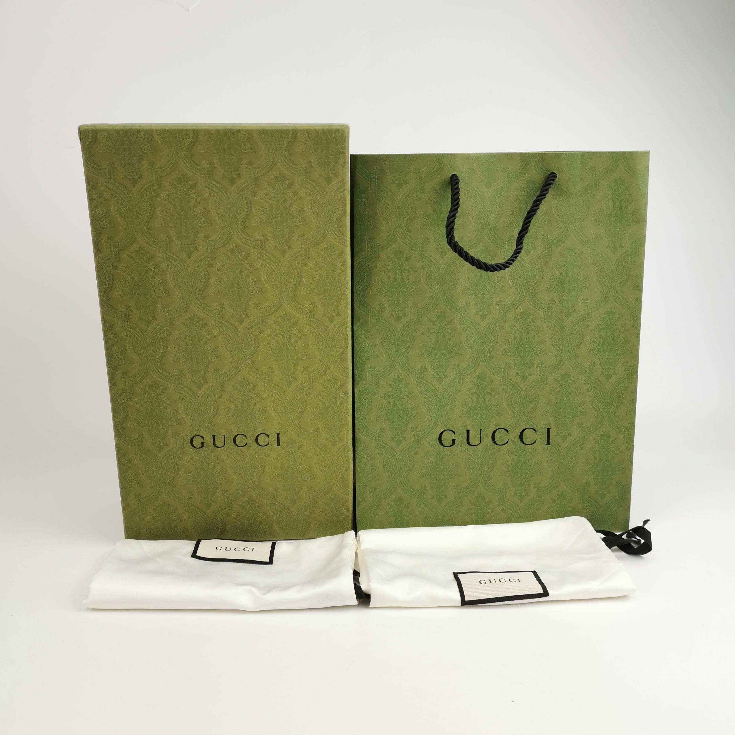 Gucci Gucci Women 6-5 Lowtop Sneakers Size US 6.5 / IT 36.5 - 6 Thumbnail