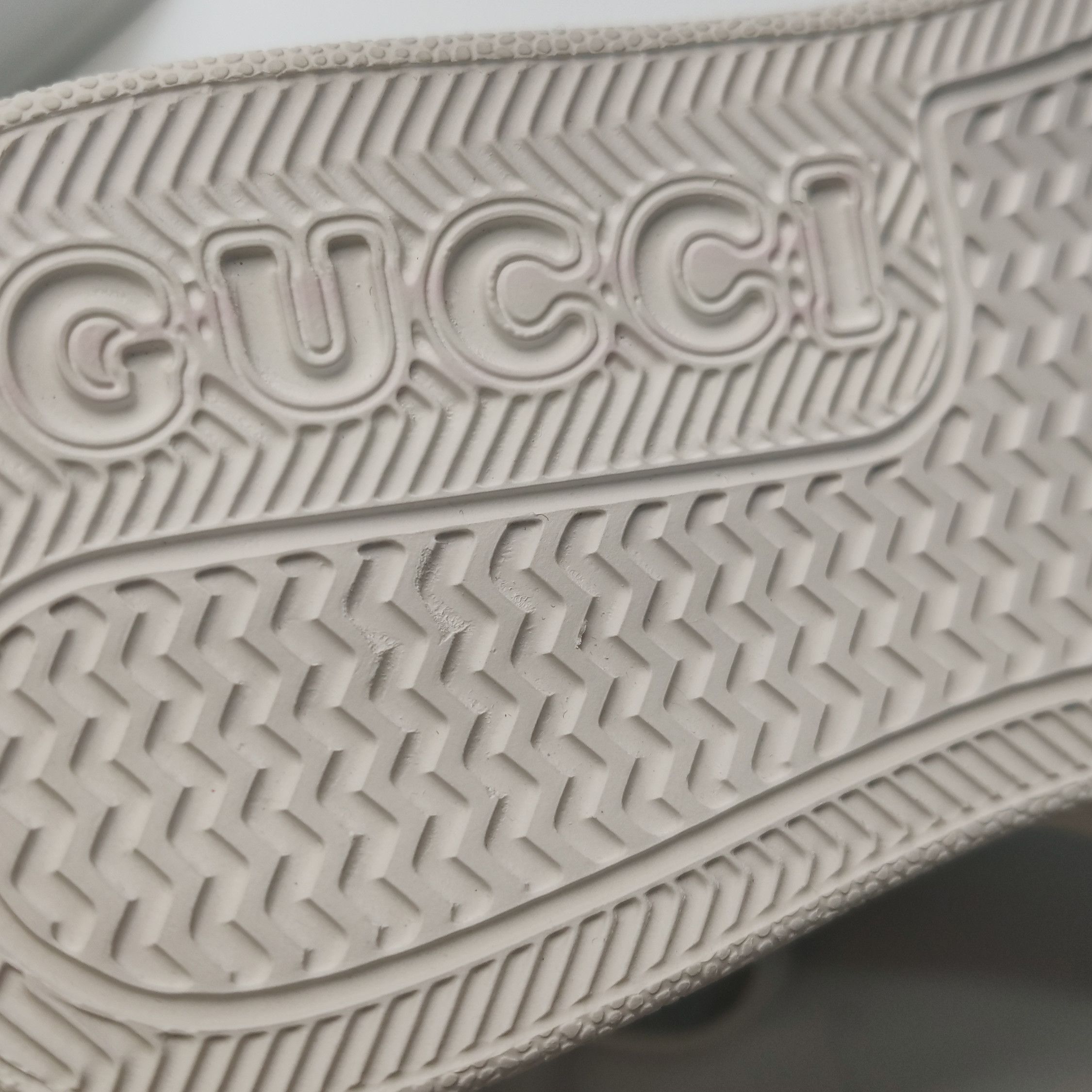 Gucci Gucci Women it_34-5 Lowtop Sneakers Size US 4.5 / IT 34.5 - 9 Thumbnail
