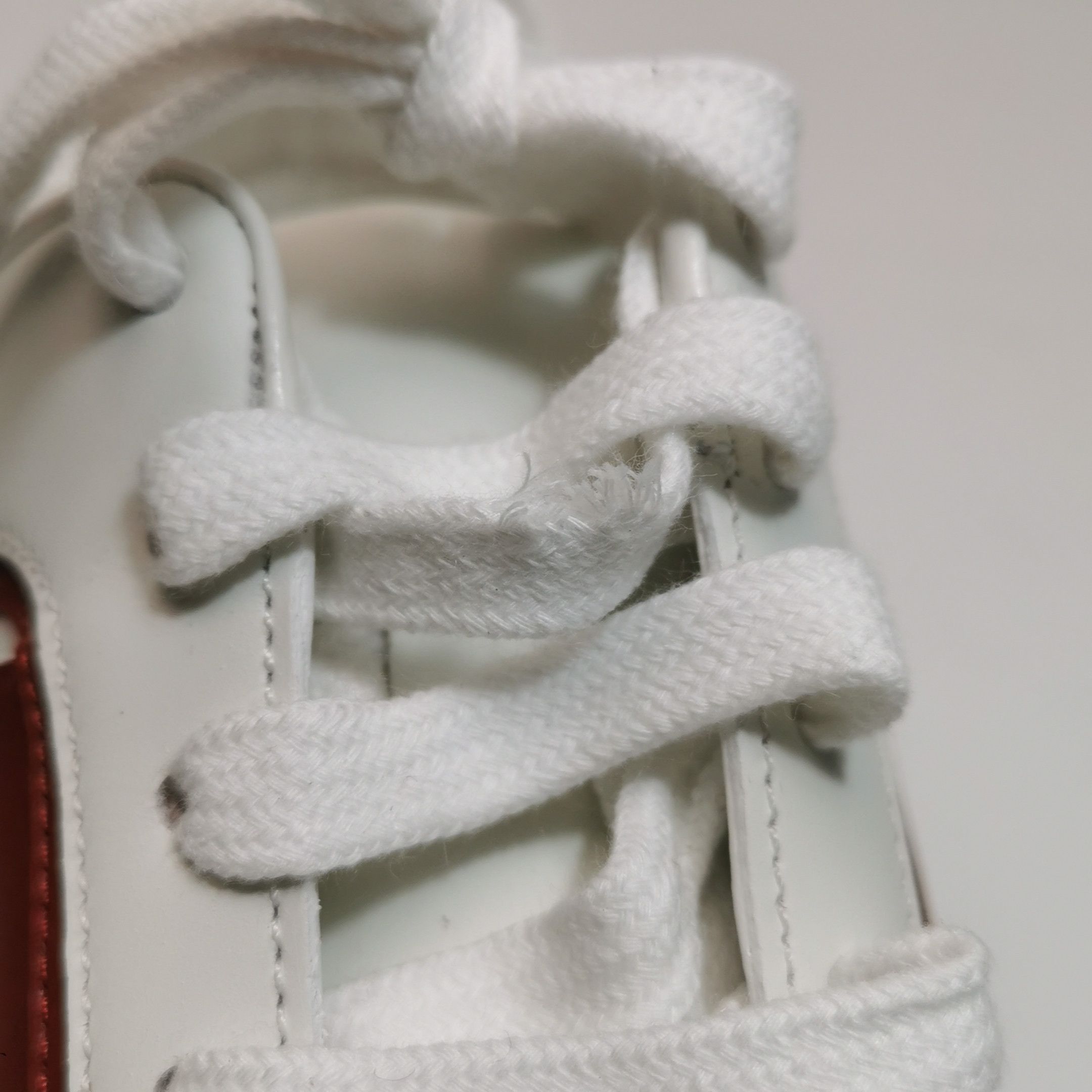 Gucci Gucci Women 6 Lowtop Sneakers Size US 6 / IT 36 - 8 Thumbnail