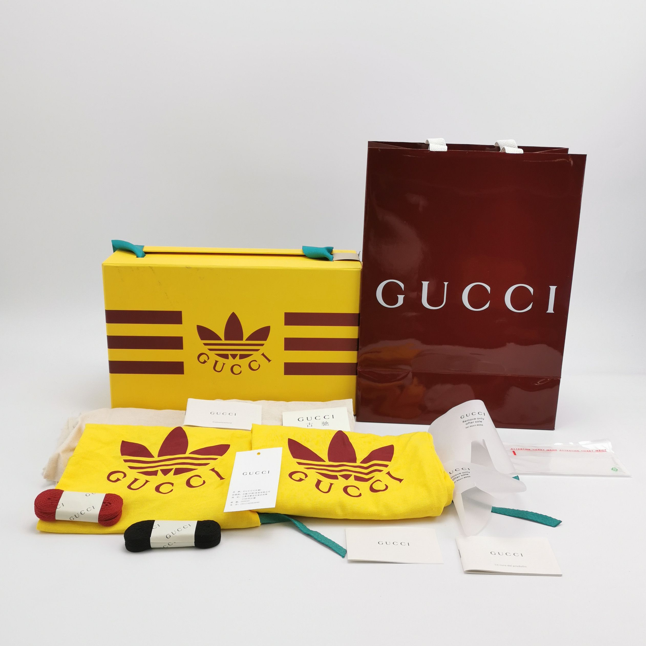 Gucci Gucci Women 5 Lowtop Sneakers Size US 5 / IT 35 - 6 Thumbnail