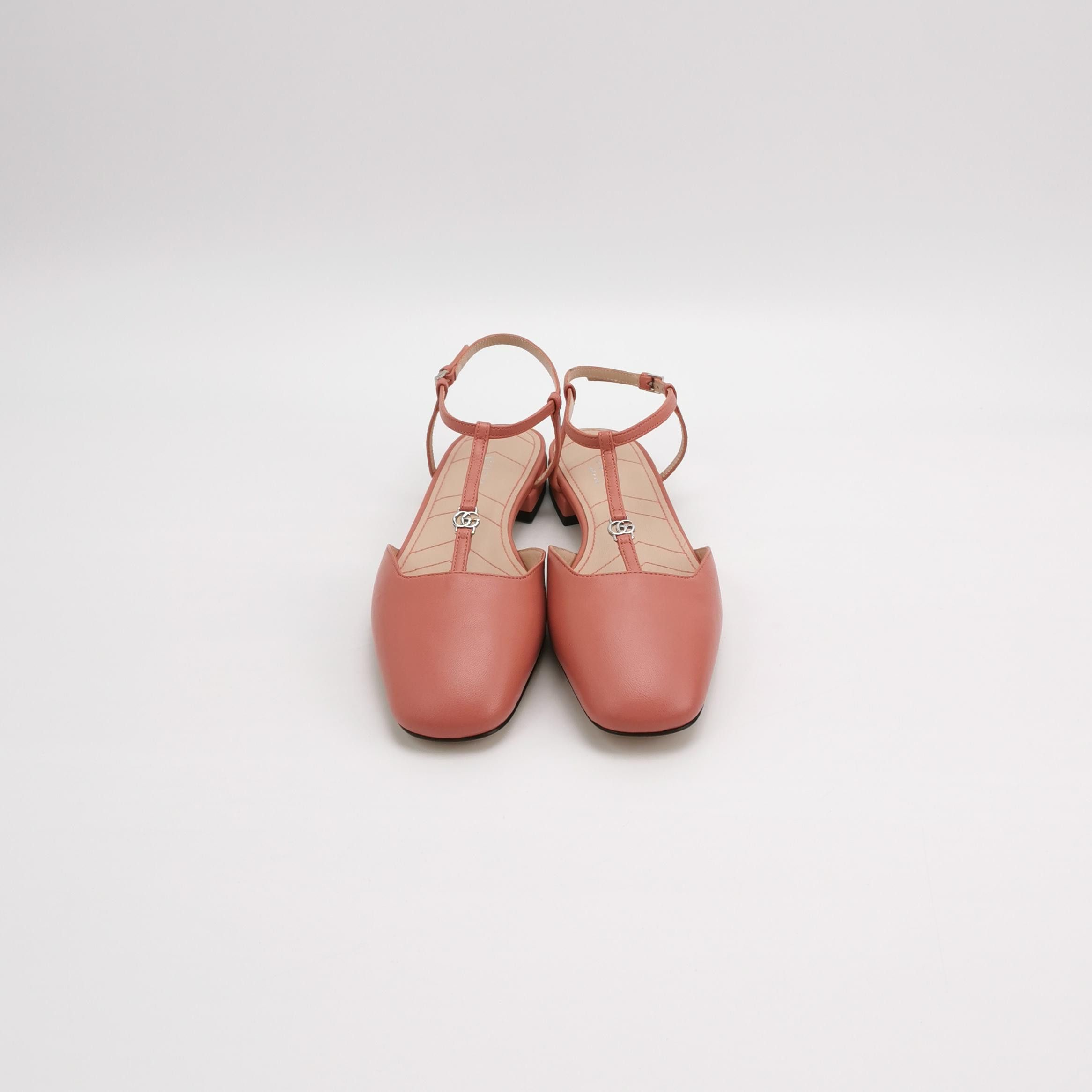 Gucci Gucci Women 5-5 Flats Size US 5.5 / IT 35.5 - 3 Thumbnail