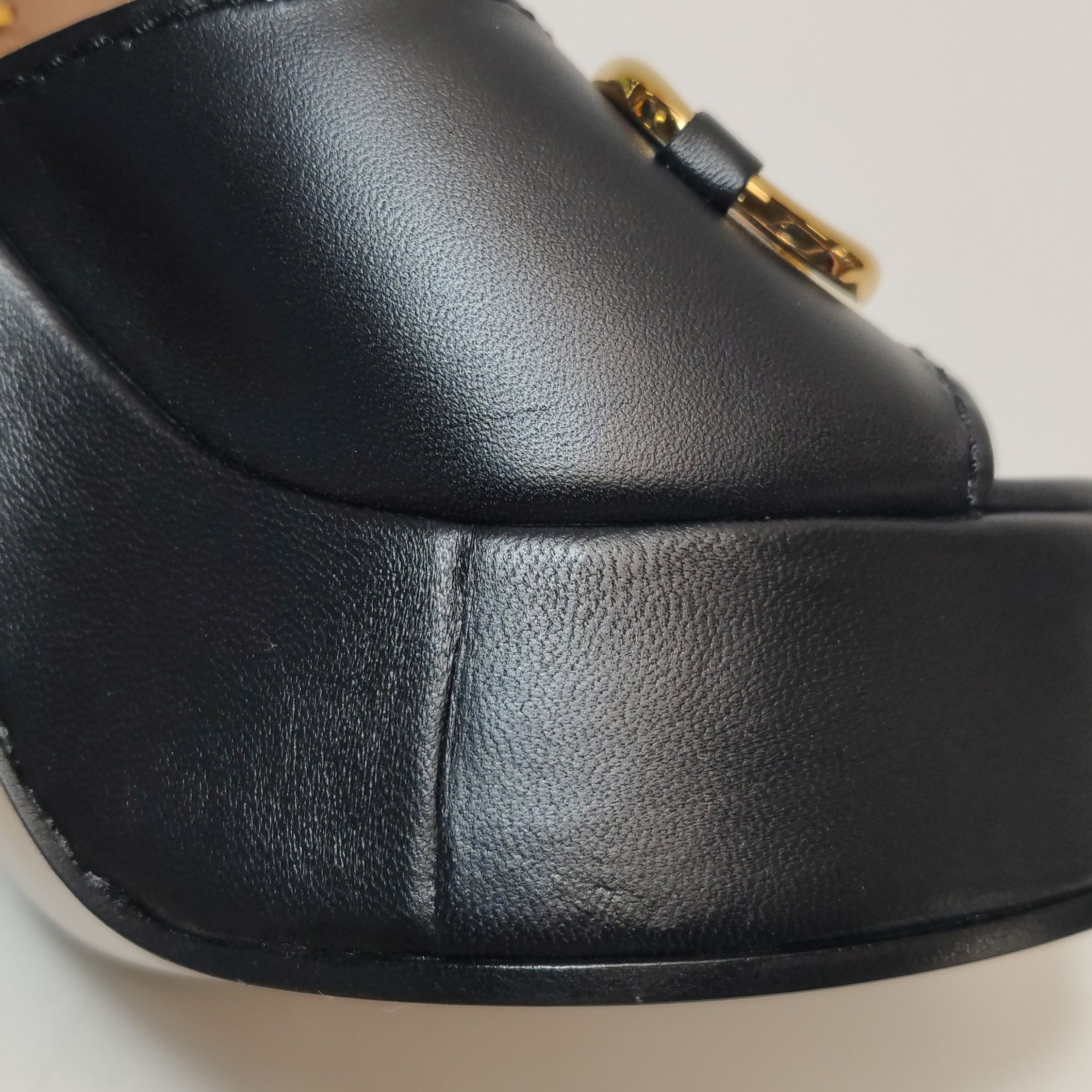 Gucci Gucci Women it_34-5 Sandals Size US 4.5 / IT 34.5 - 9 Thumbnail
