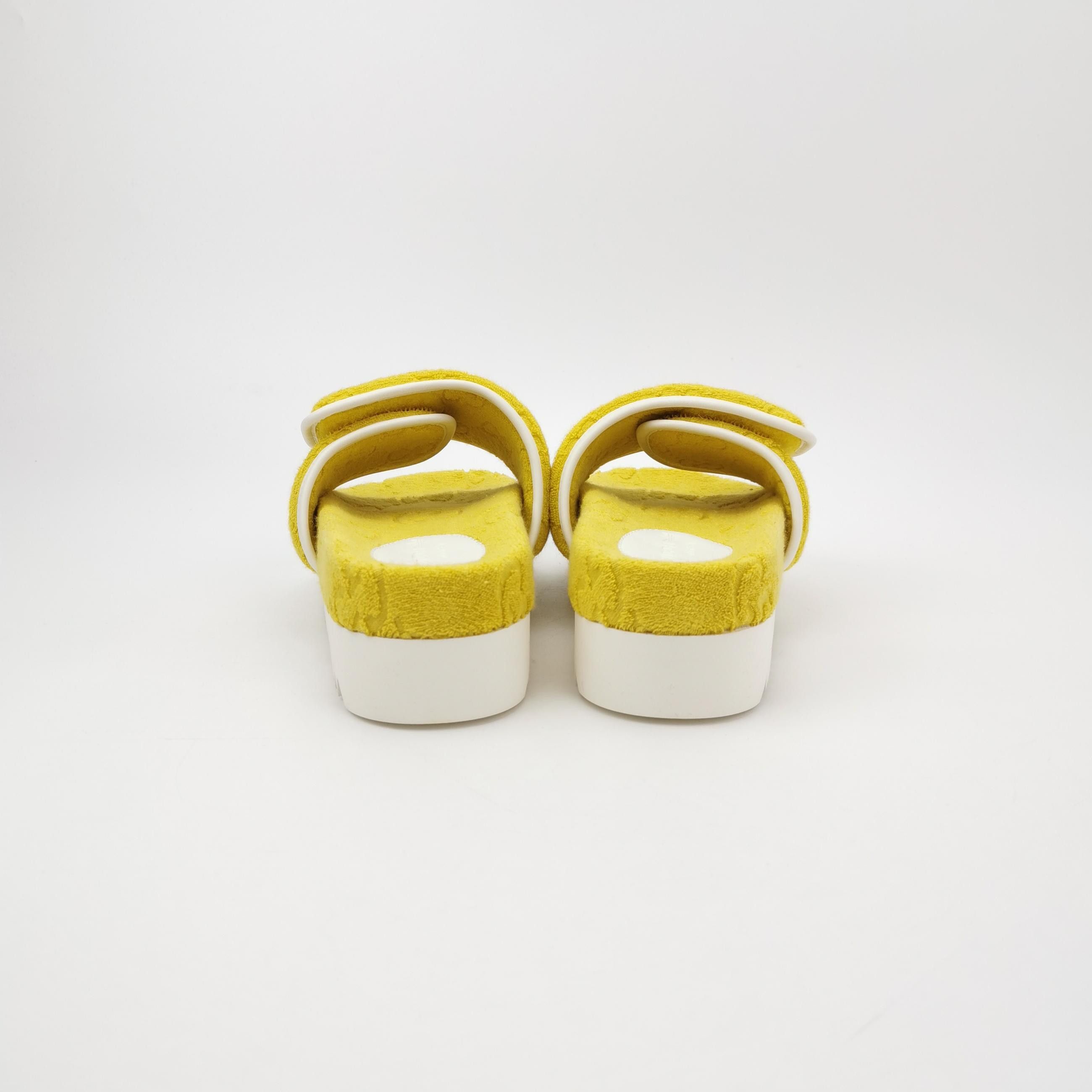 Gucci Gucci Women 7 Sandals Size US 7 / IT 37 - 4 Thumbnail