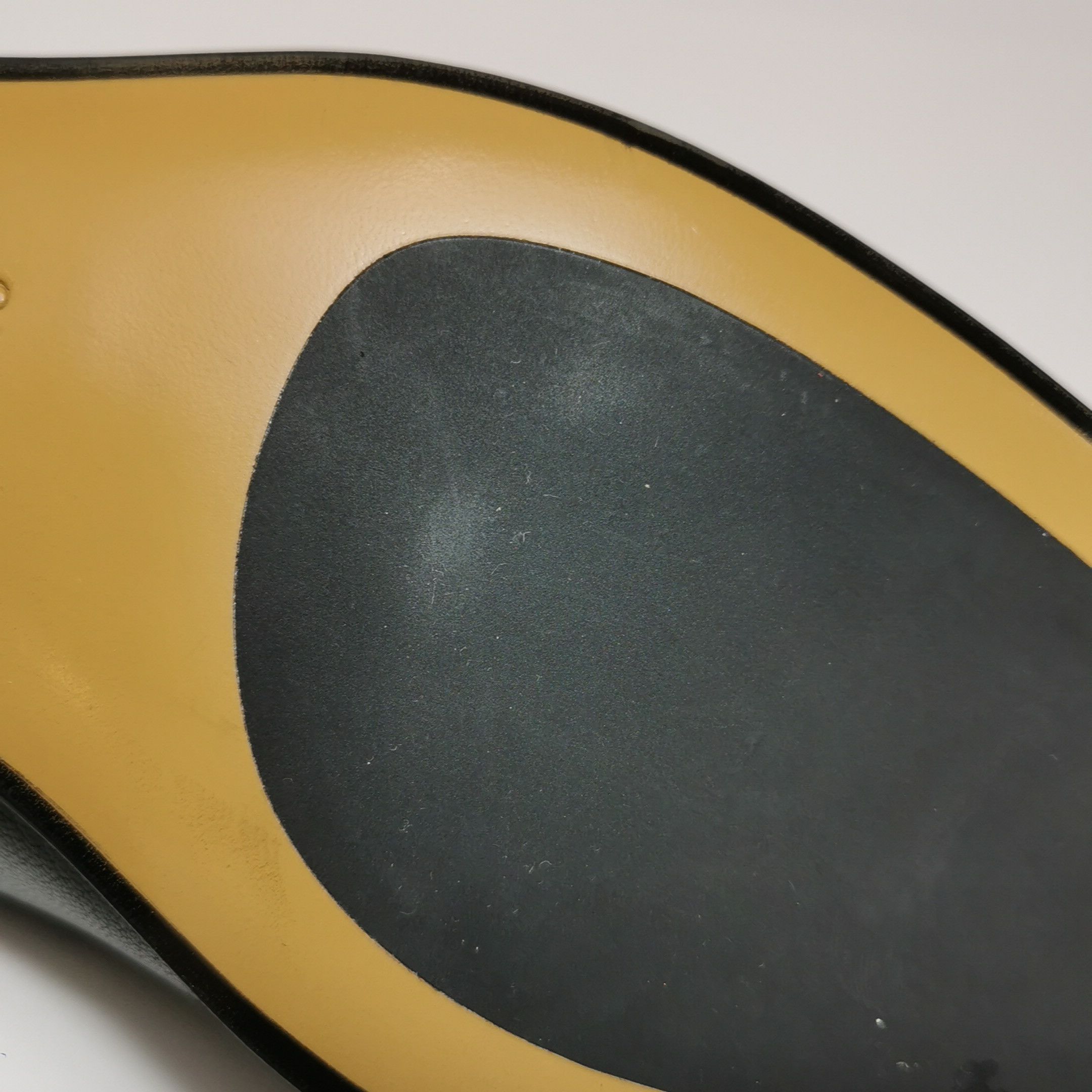 Gucci Gucci Women 6-5 Flats Size US 6.5 / IT 36.5 - 9 Thumbnail