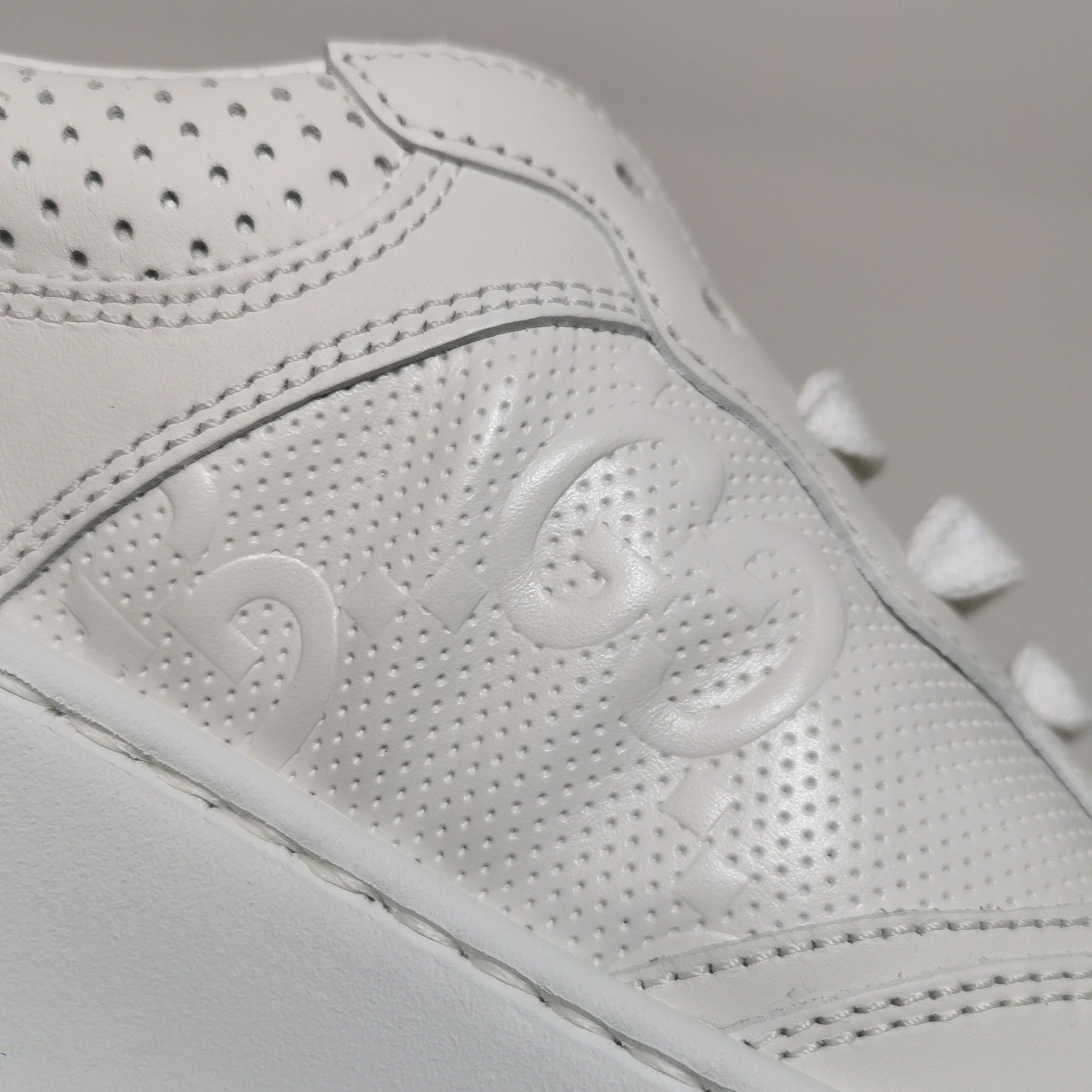 Gucci Gucci Women 9 Lowtop Sneakers Size US 9 / IT 39 - 7 Thumbnail