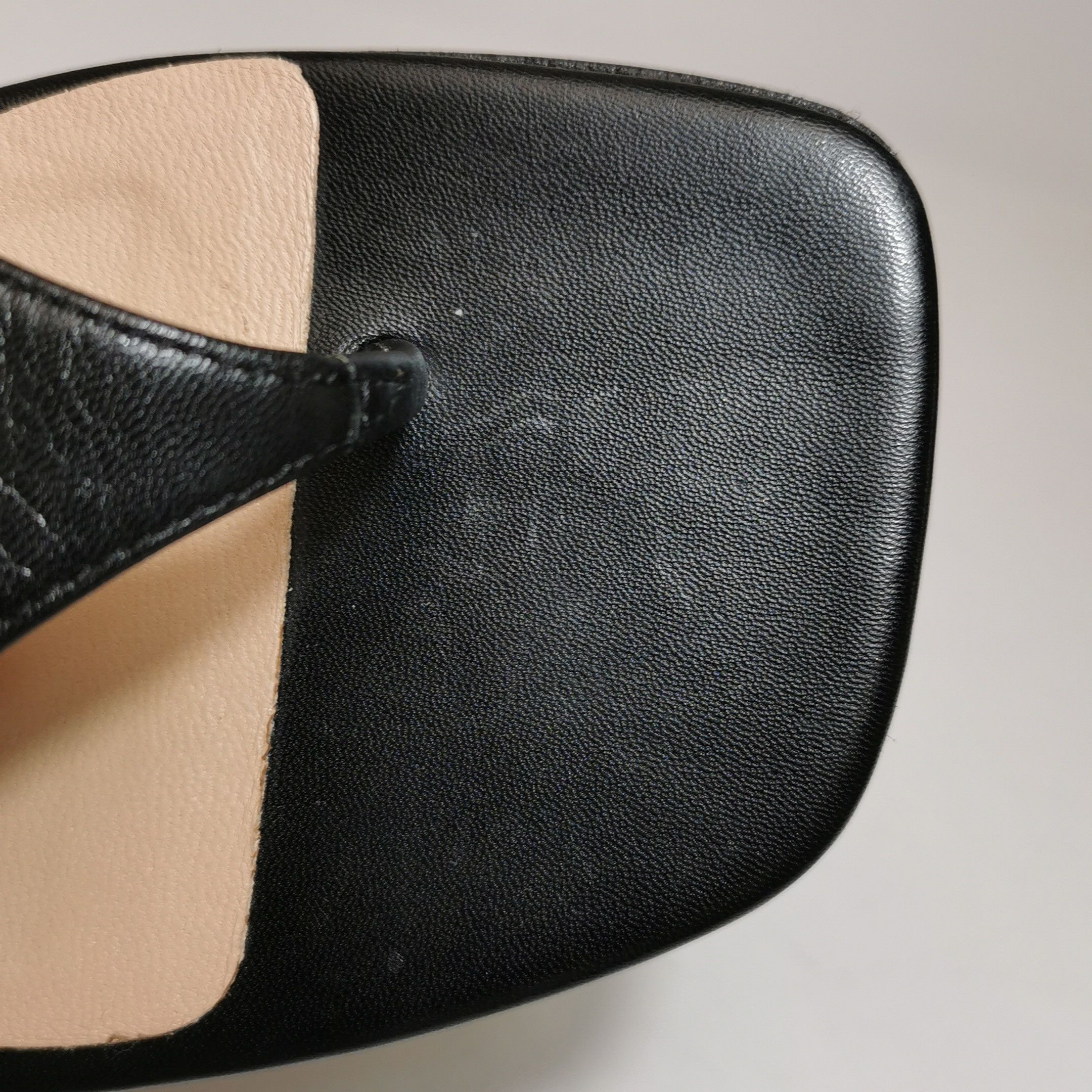Gucci Gucci Women 5-5 Sandals Size US 5.5 / IT 35.5 - 9 Thumbnail
