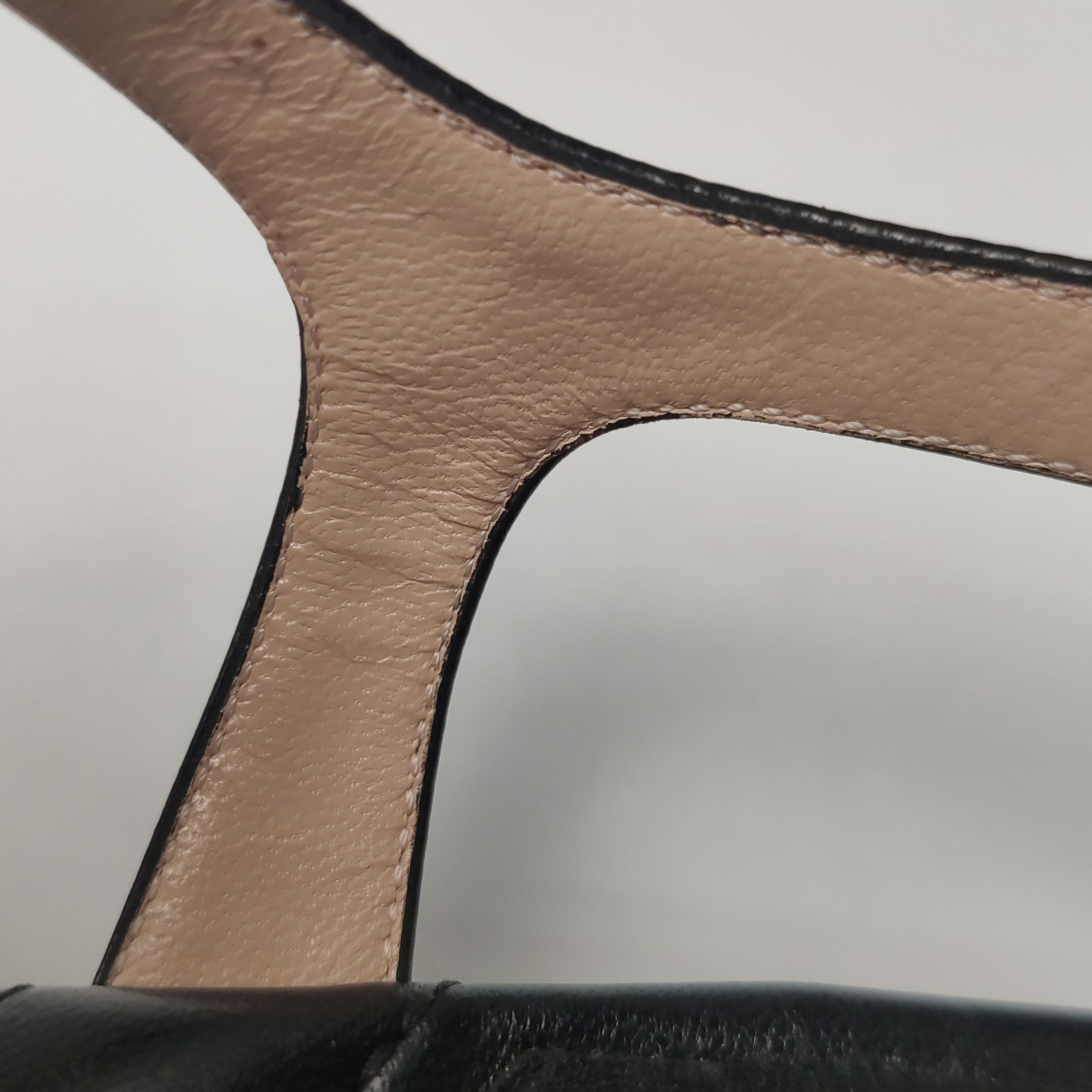 Gucci Gucci Women 5 Sandals Size US 5 / IT 35 - 13 Thumbnail