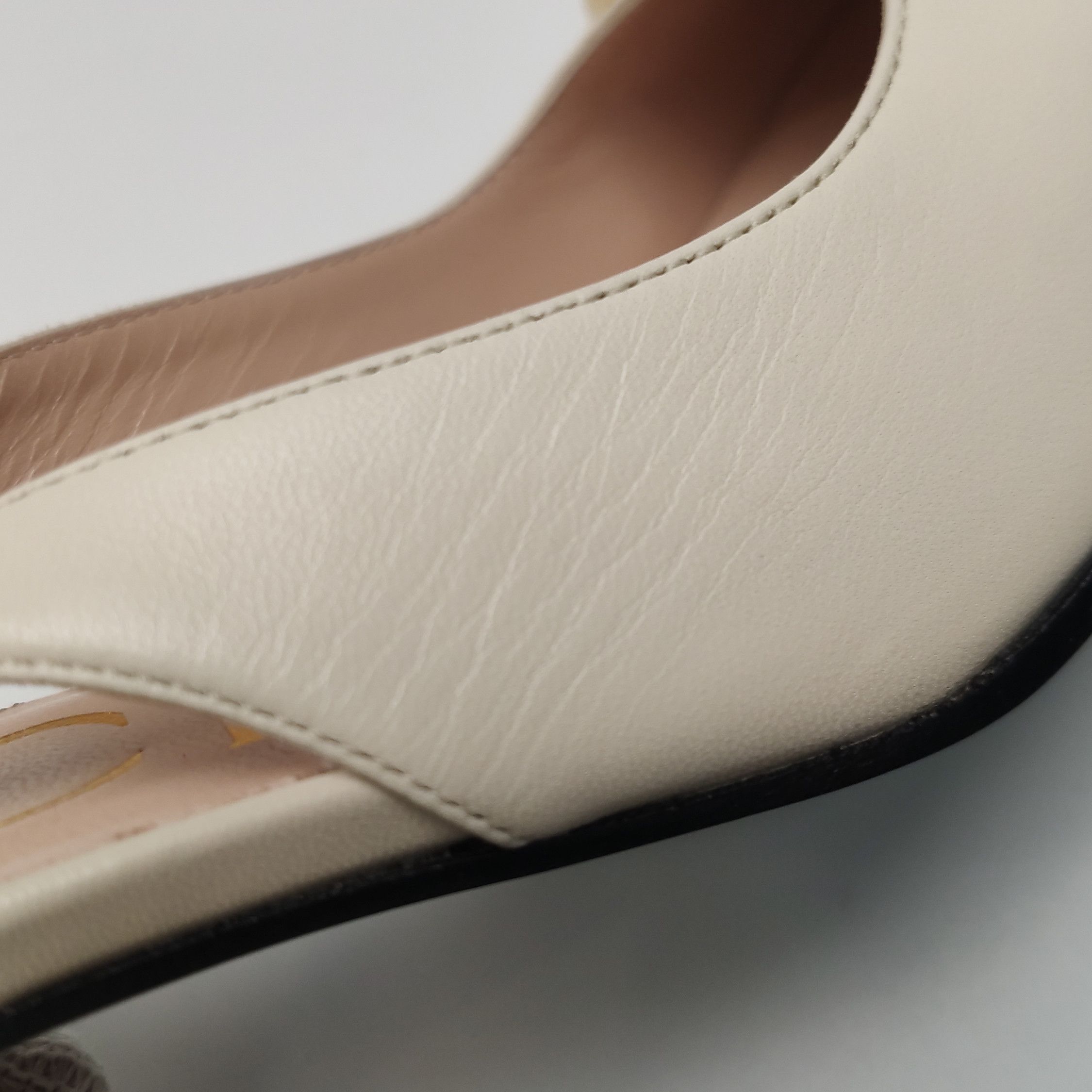 Gucci Gucci Women 9 Heels Size US 9 / IT 39 - 16 Thumbnail