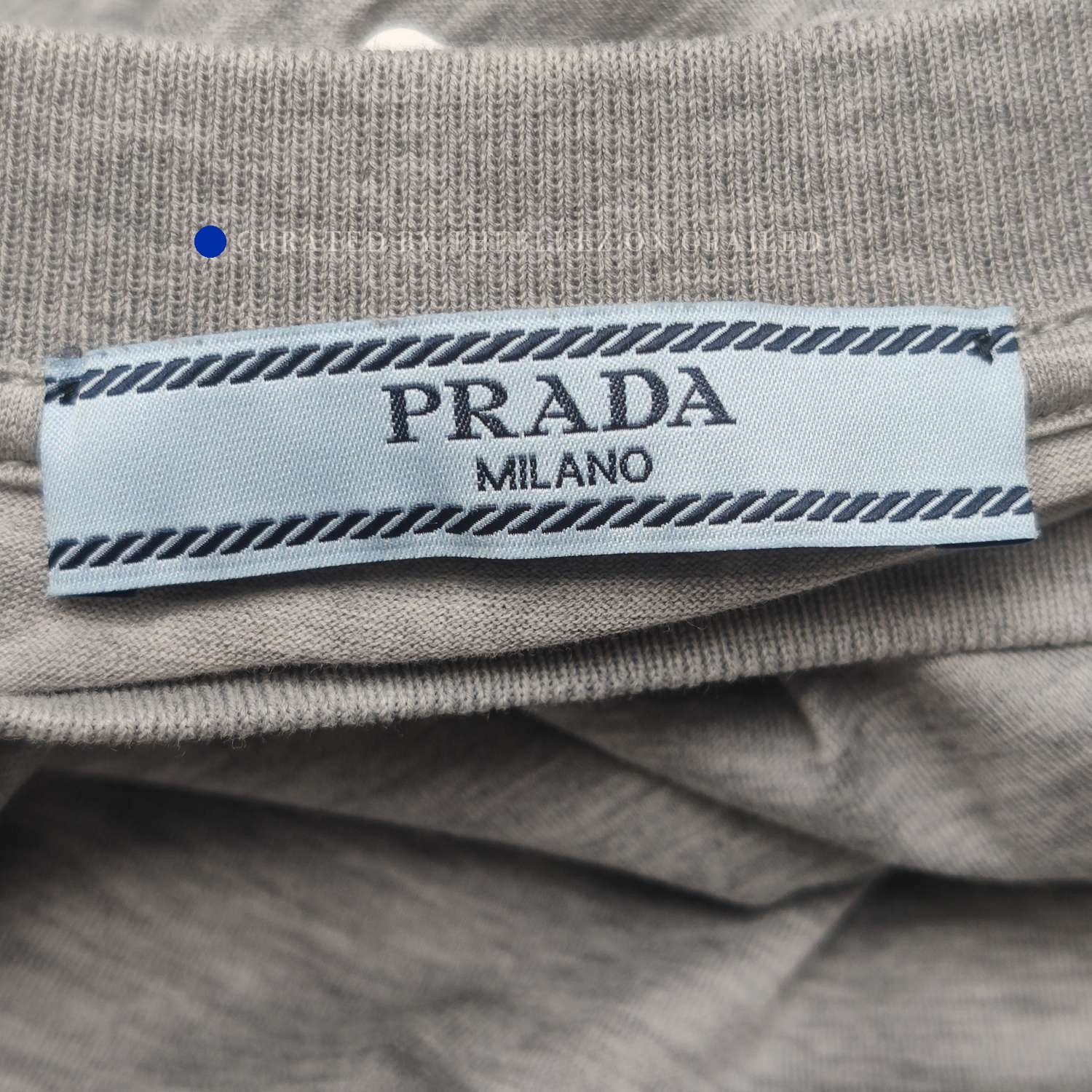 Prada Gray Logo Patch T-Shirt in Size M Size US M / EU 48-50 / 2 - 4 Thumbnail