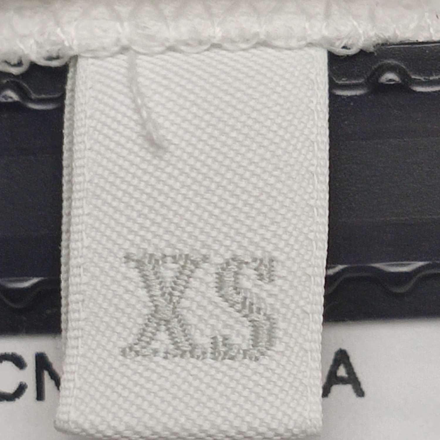 Prada Minimalistic White Pouch T-Shirt Size US XS / EU 42 / 0 - 5 Thumbnail