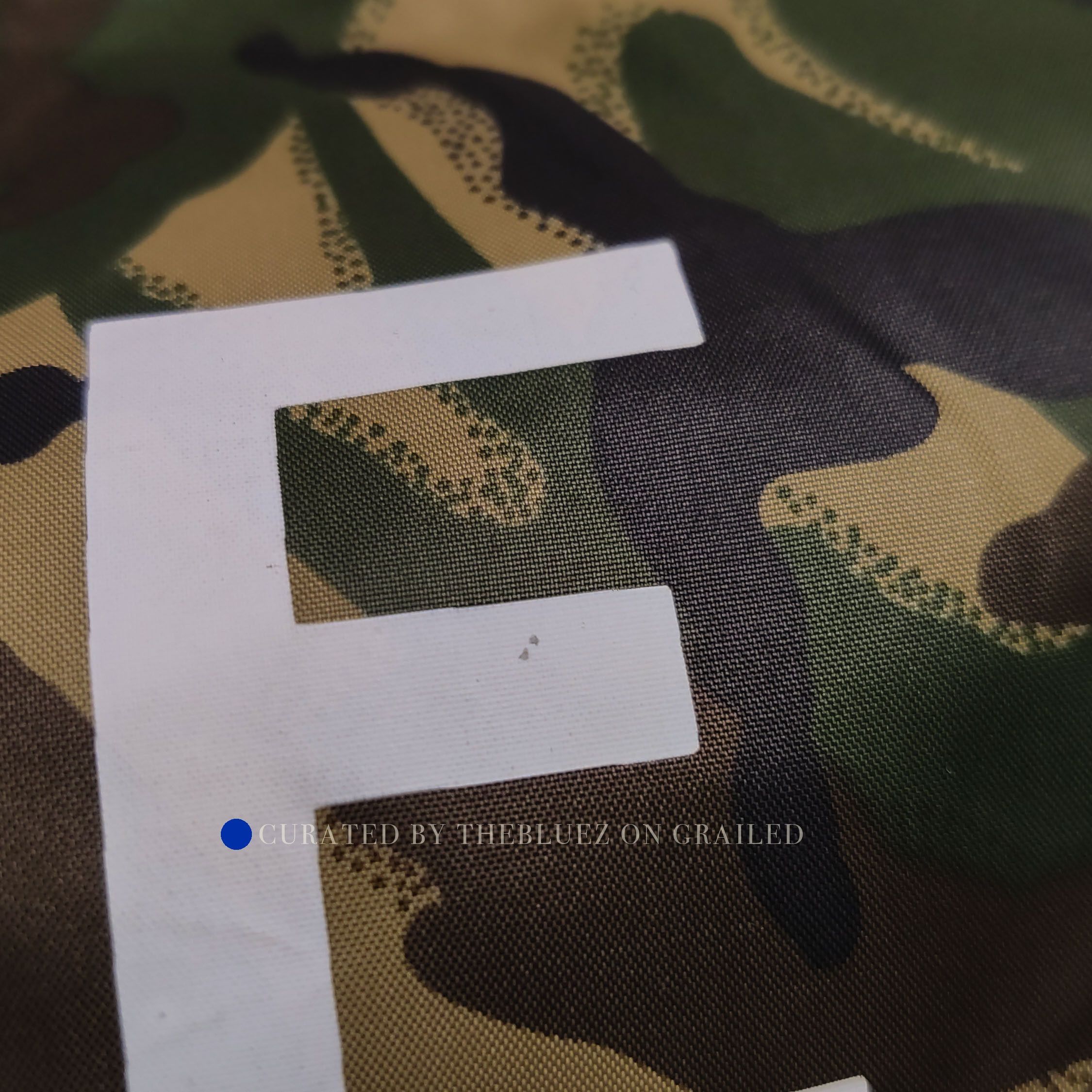 Celine Camouflage Logo Puffer Vest in Multi Size US S / EU 44-46 / 1 - 9 Thumbnail