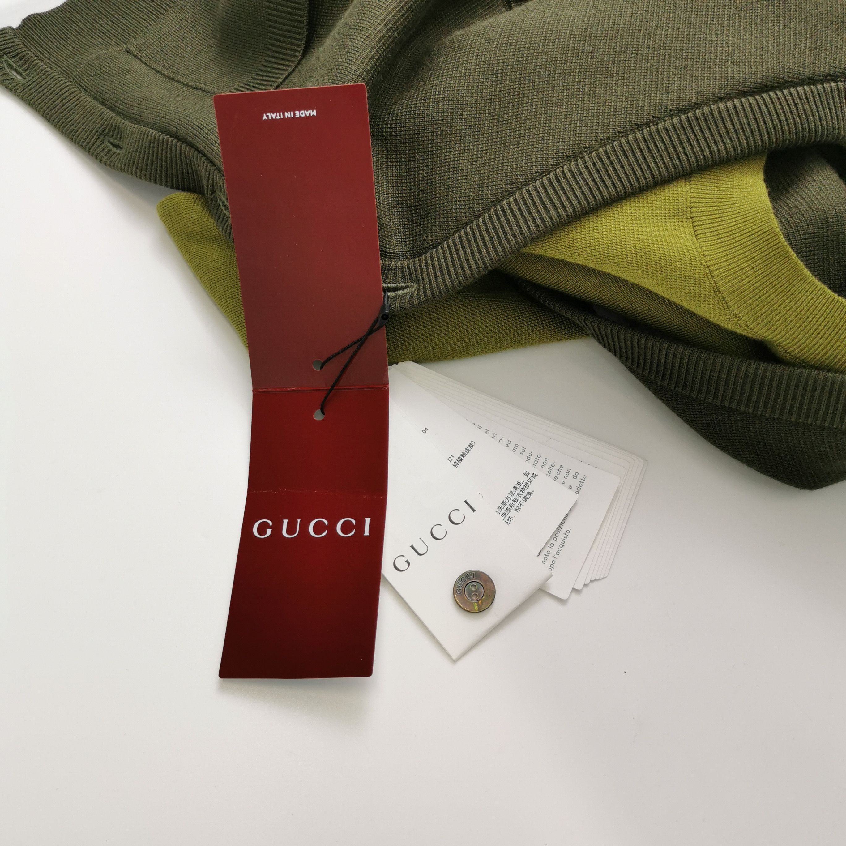 Gucci Chic Green Wool-Silk Cardigan Sweater Size US S / EU 44-46 / 1 - 4 Thumbnail