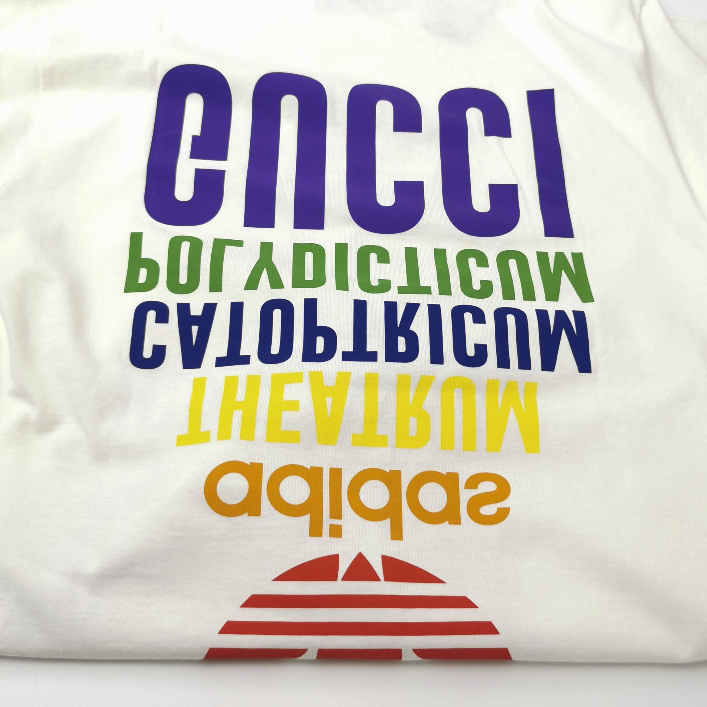 Gucci Iconic Logo T-Shirt in White Size US XS / EU 42 / 0 - 4 Thumbnail