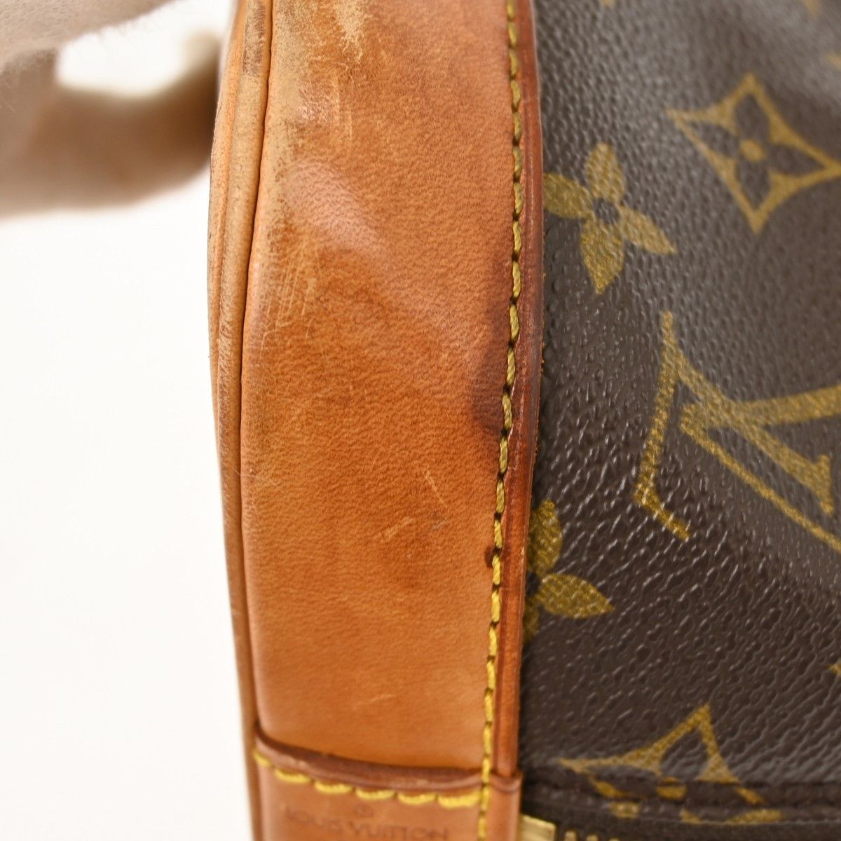 Louis Vuitton Louis Vuitton Alma Handbag Monogram Canvas Size ONE SIZE - 8 Thumbnail