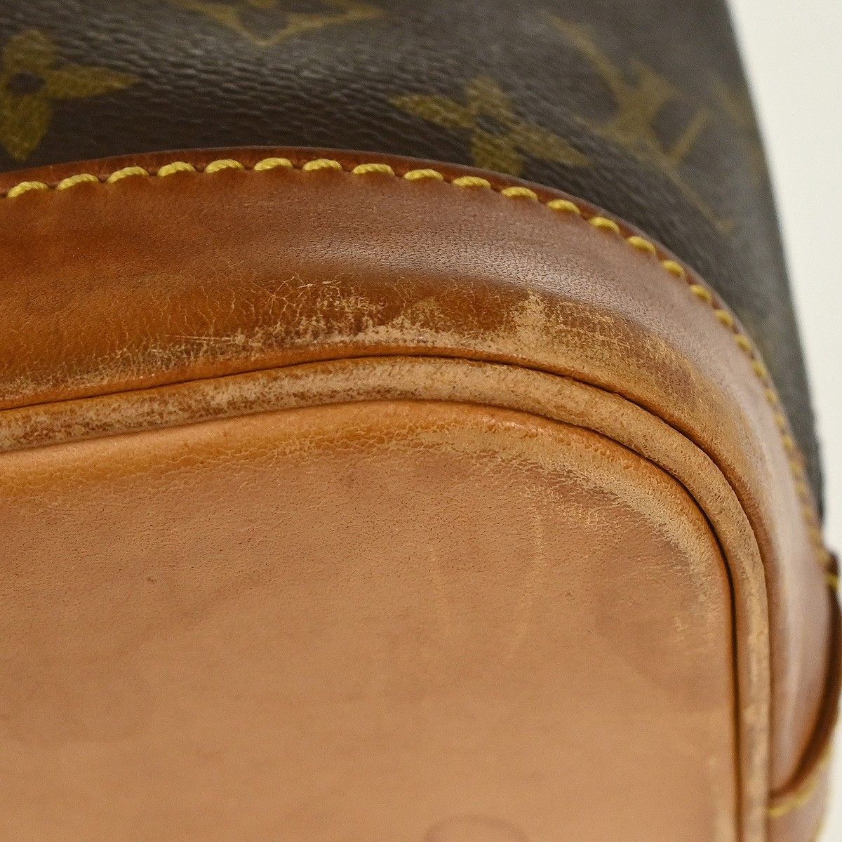 Louis Vuitton Louis Vuitton Alma Handbag Monogram Canvas Size ONE SIZE - 7 Thumbnail