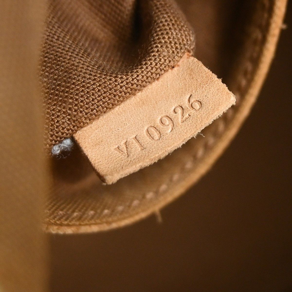 Louis Vuitton Louis Vuitton Alma Handbag Monogram Canvas Size ONE SIZE - 5 Thumbnail