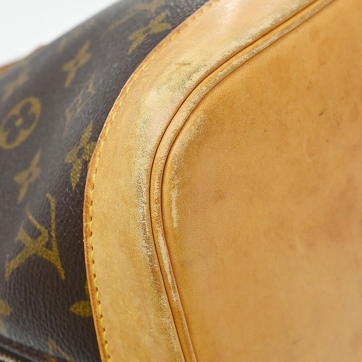 Louis Vuitton Louis Vuitton Alma Handbag Monogram Canvas Size ONE SIZE - 8 Thumbnail