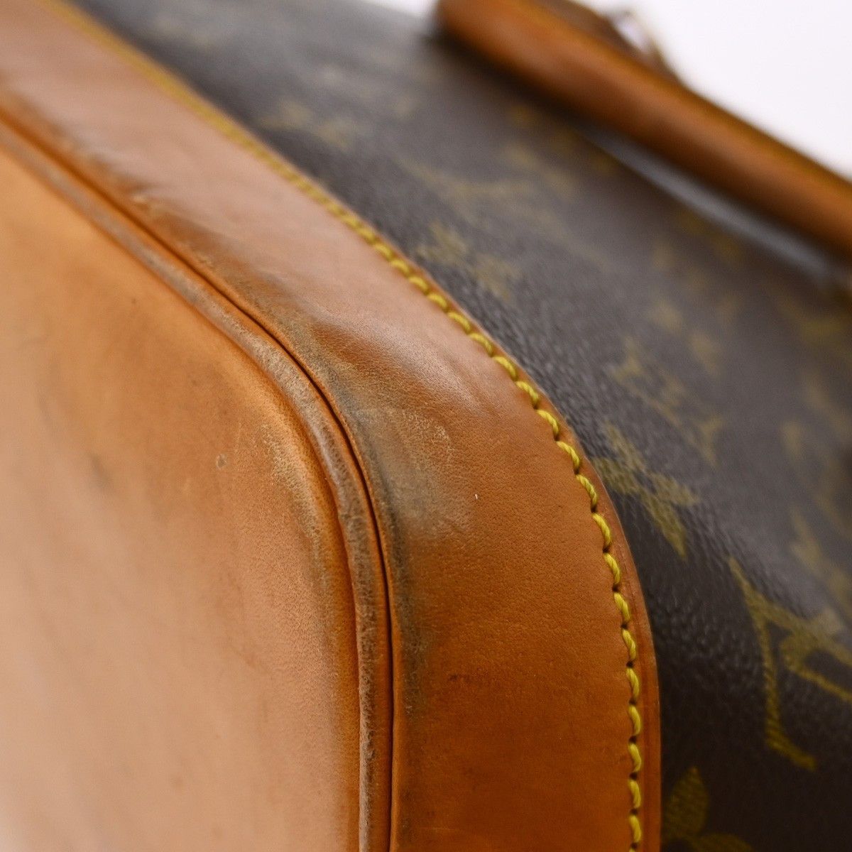 Louis Vuitton Louis Vuitton Alma Handbag Monogram Canvas Size ONE SIZE - 8 Thumbnail