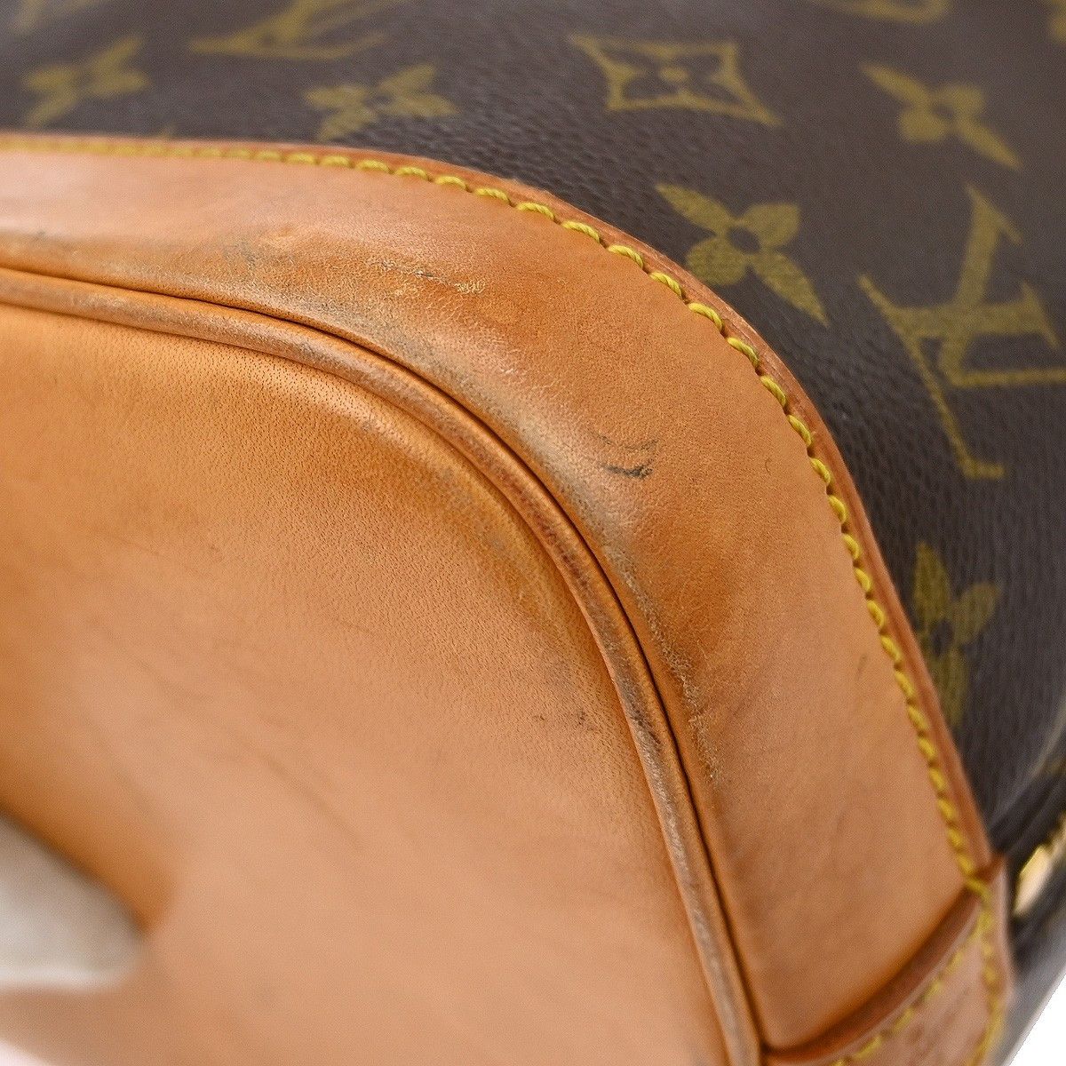 Louis Vuitton Louis Vuitton Alma Handbag Monogram Canvas Size ONE SIZE - 6 Thumbnail